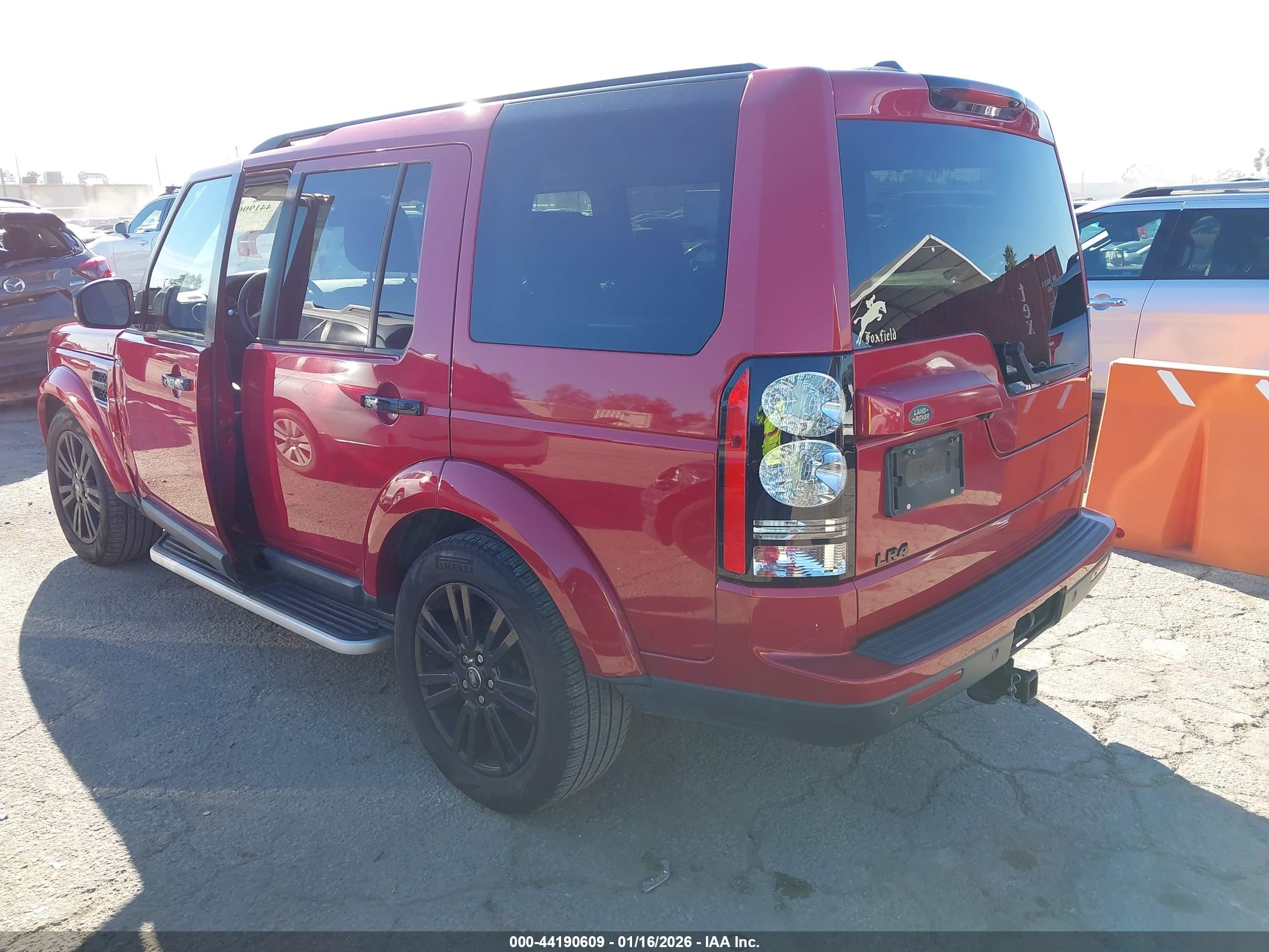 LAND ROVER image 3
