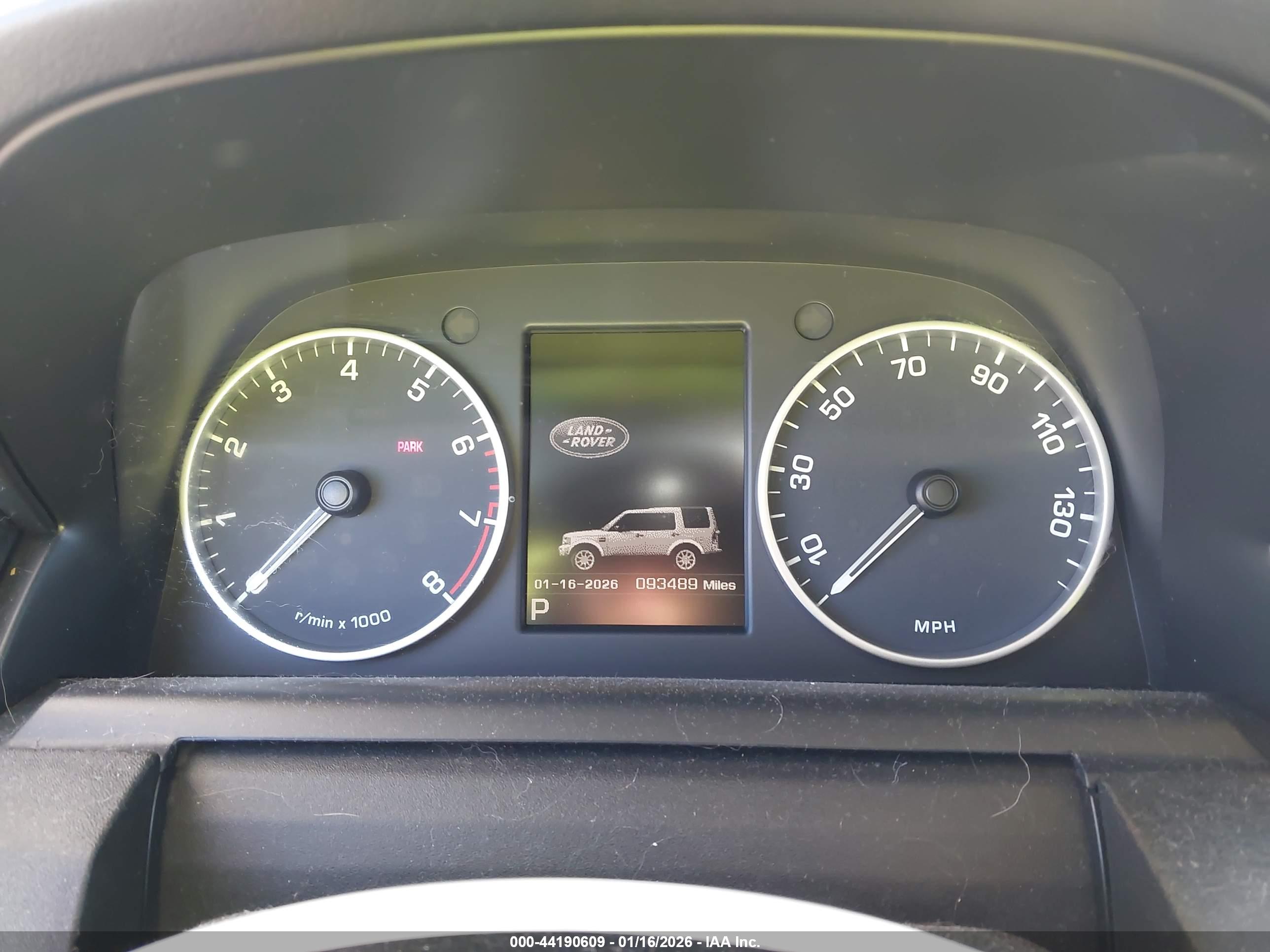 LAND ROVER image 7