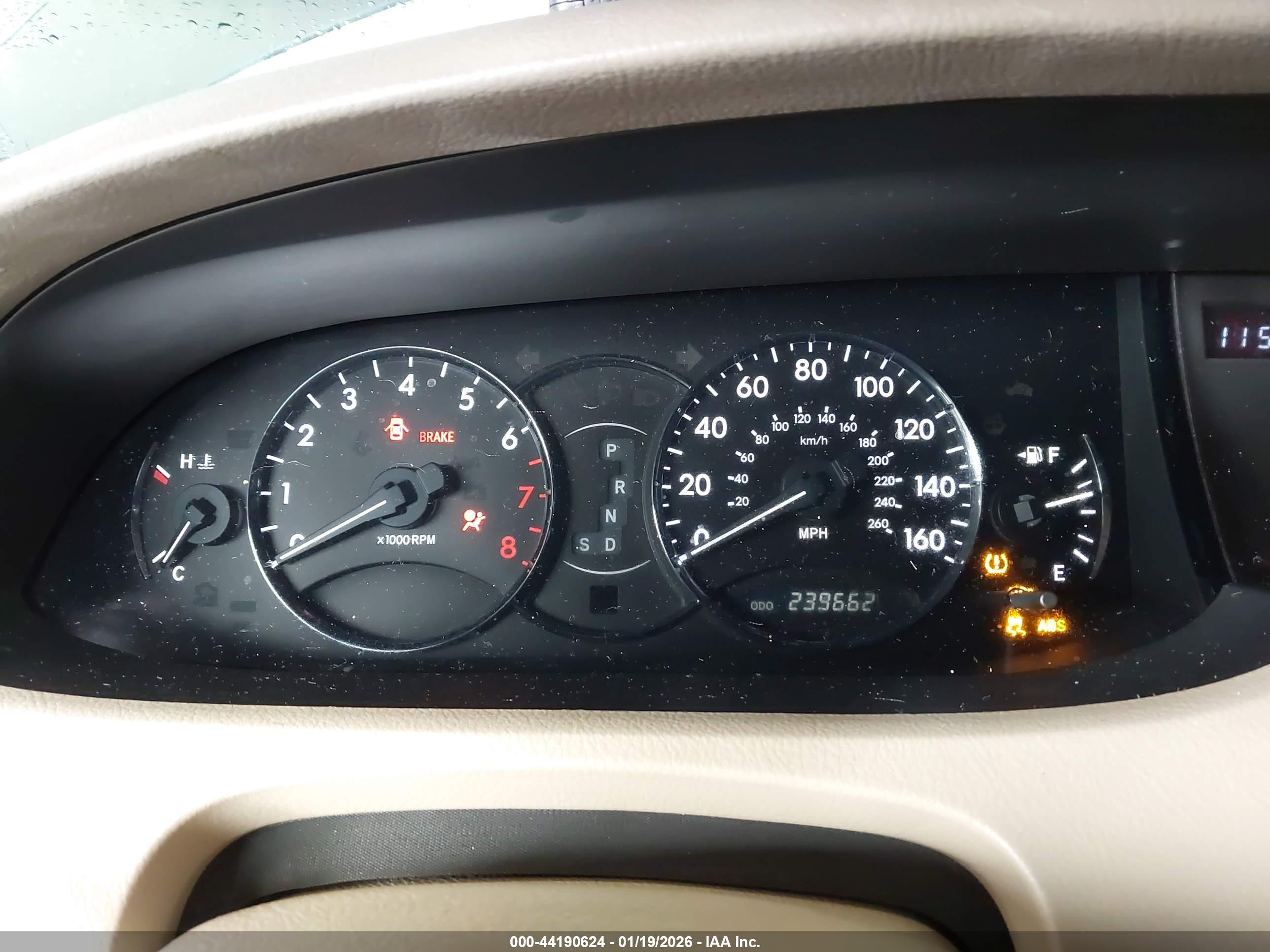 TOYOTA AVALON image 7