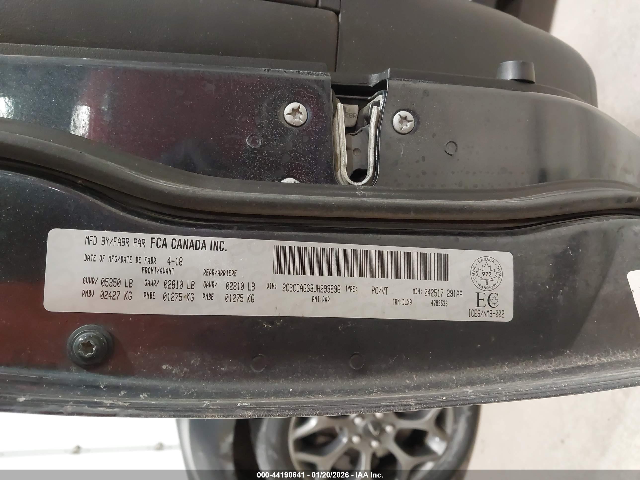 CHRYSLER 300 image 9