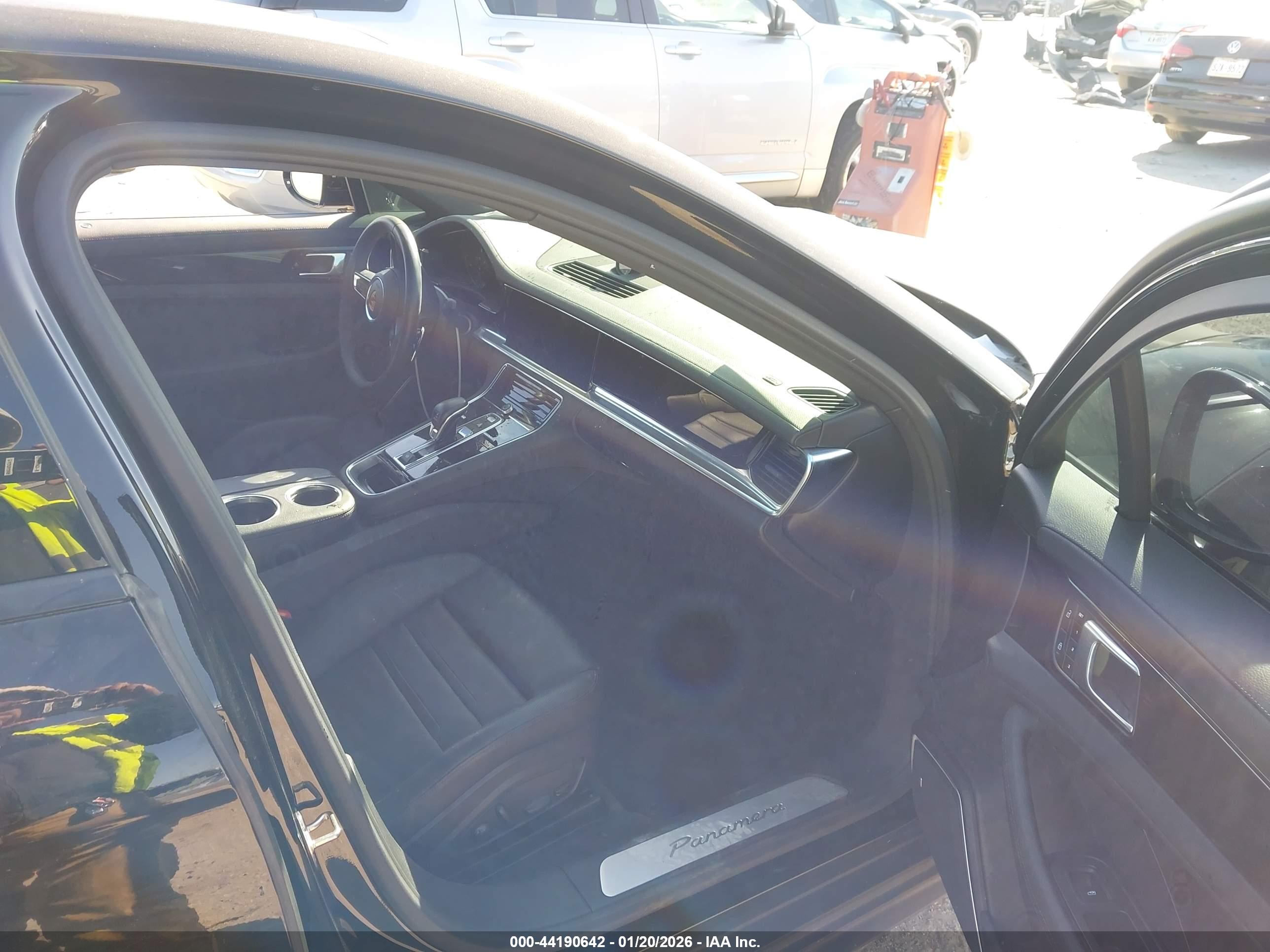 PORSCHE PANAMERA image 5