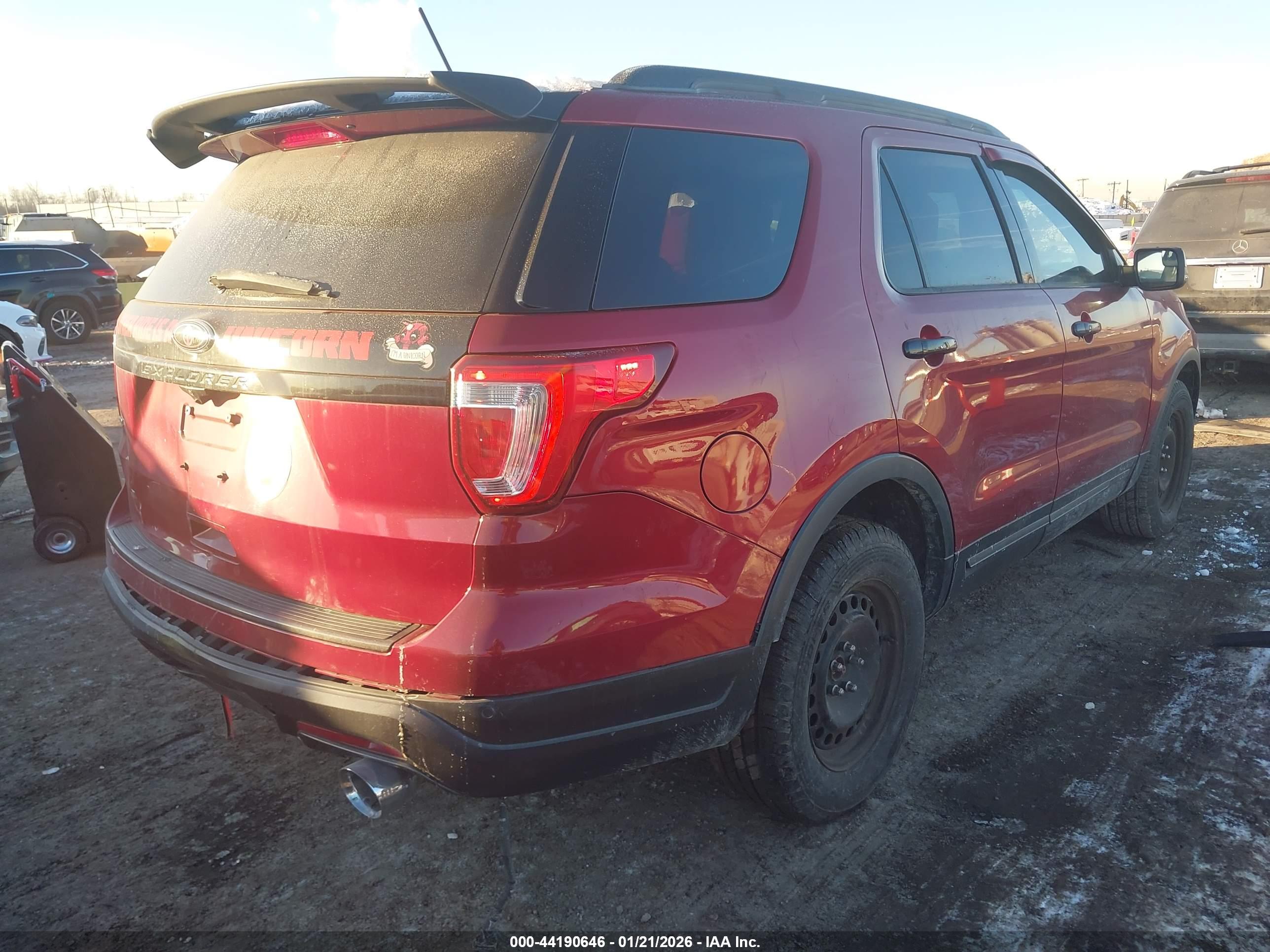 FORD EXPLORER image 4