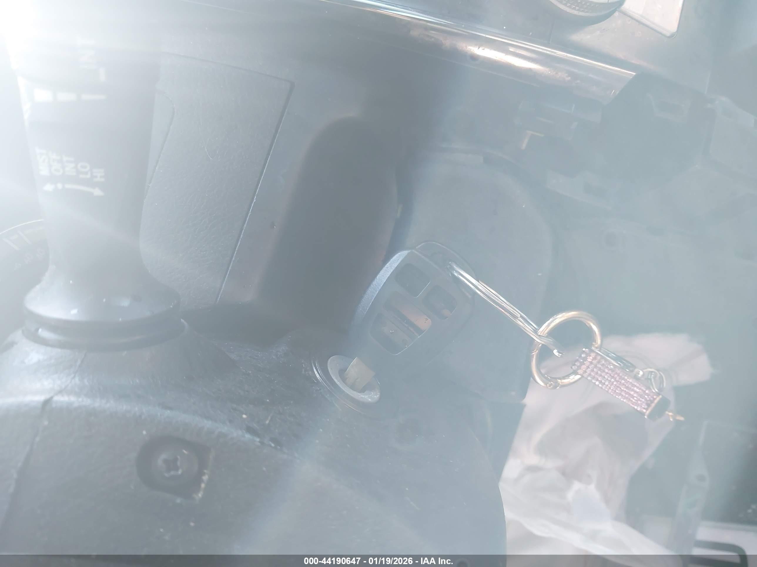 TOYOTA CAMRY image 11
