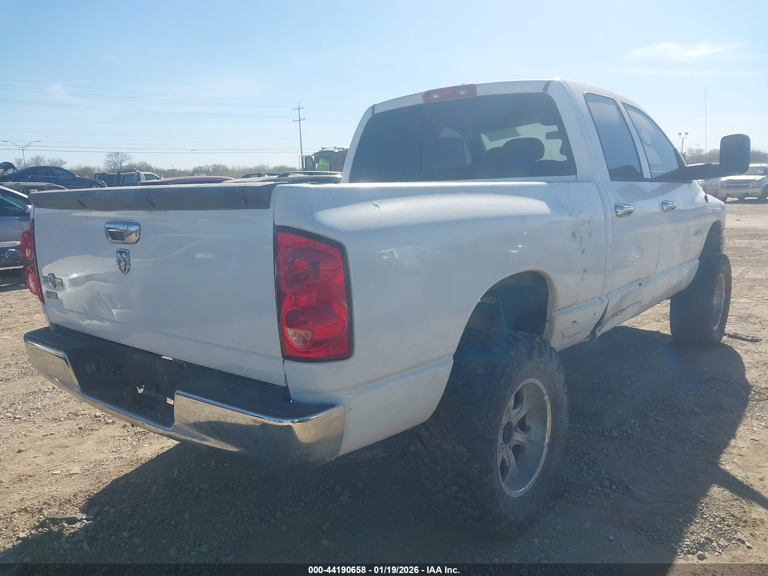 DODGE RAM image 6