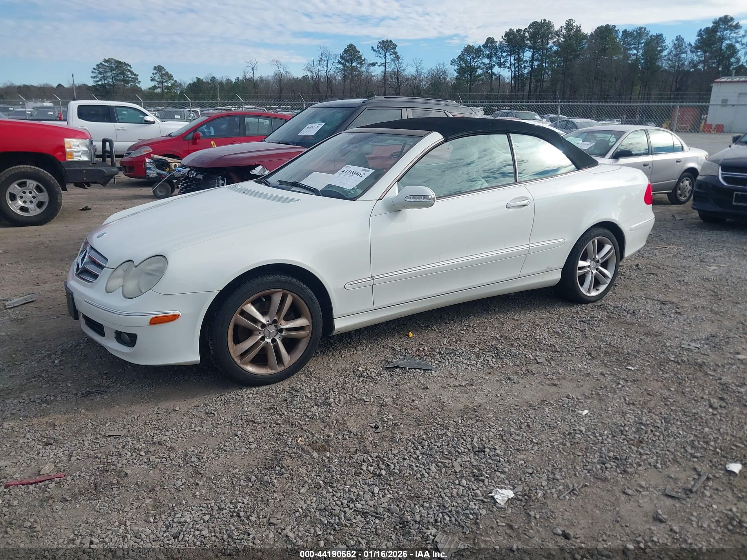 MERCEDES-BENZ CLK image 2