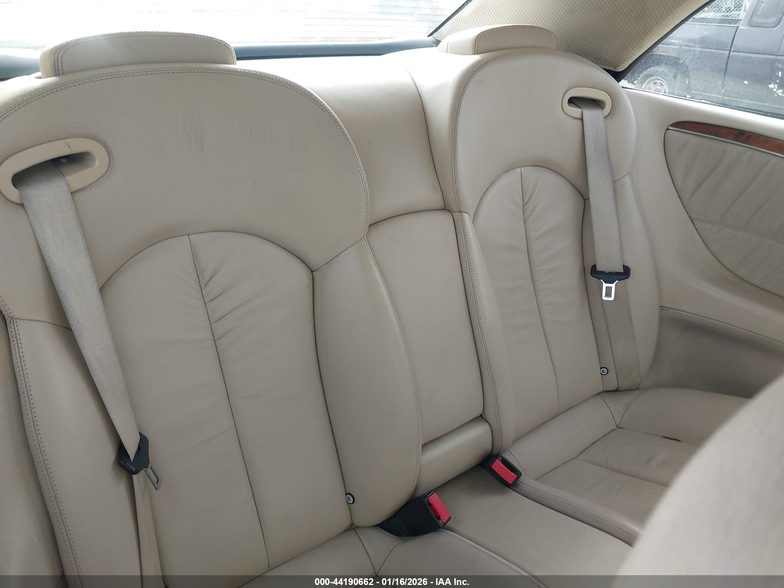 MERCEDES-BENZ CLK image 8