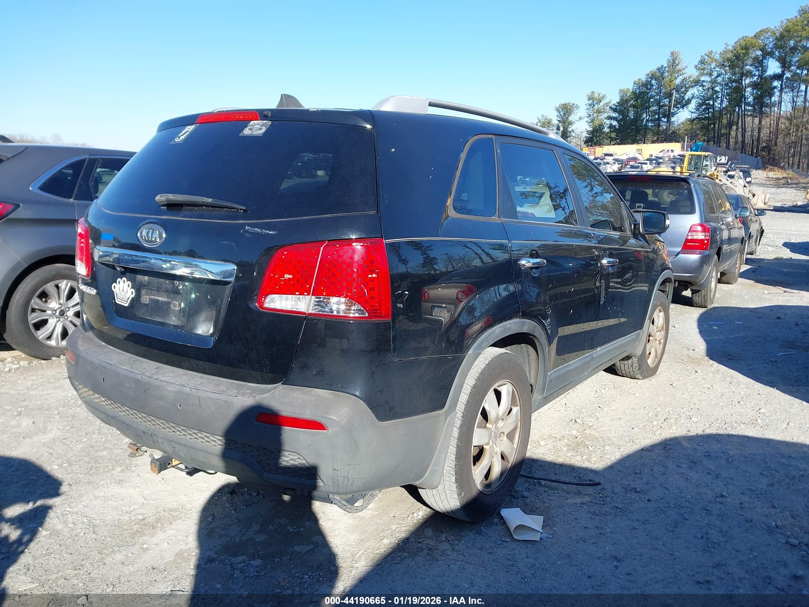 KIA SORENTO image 4