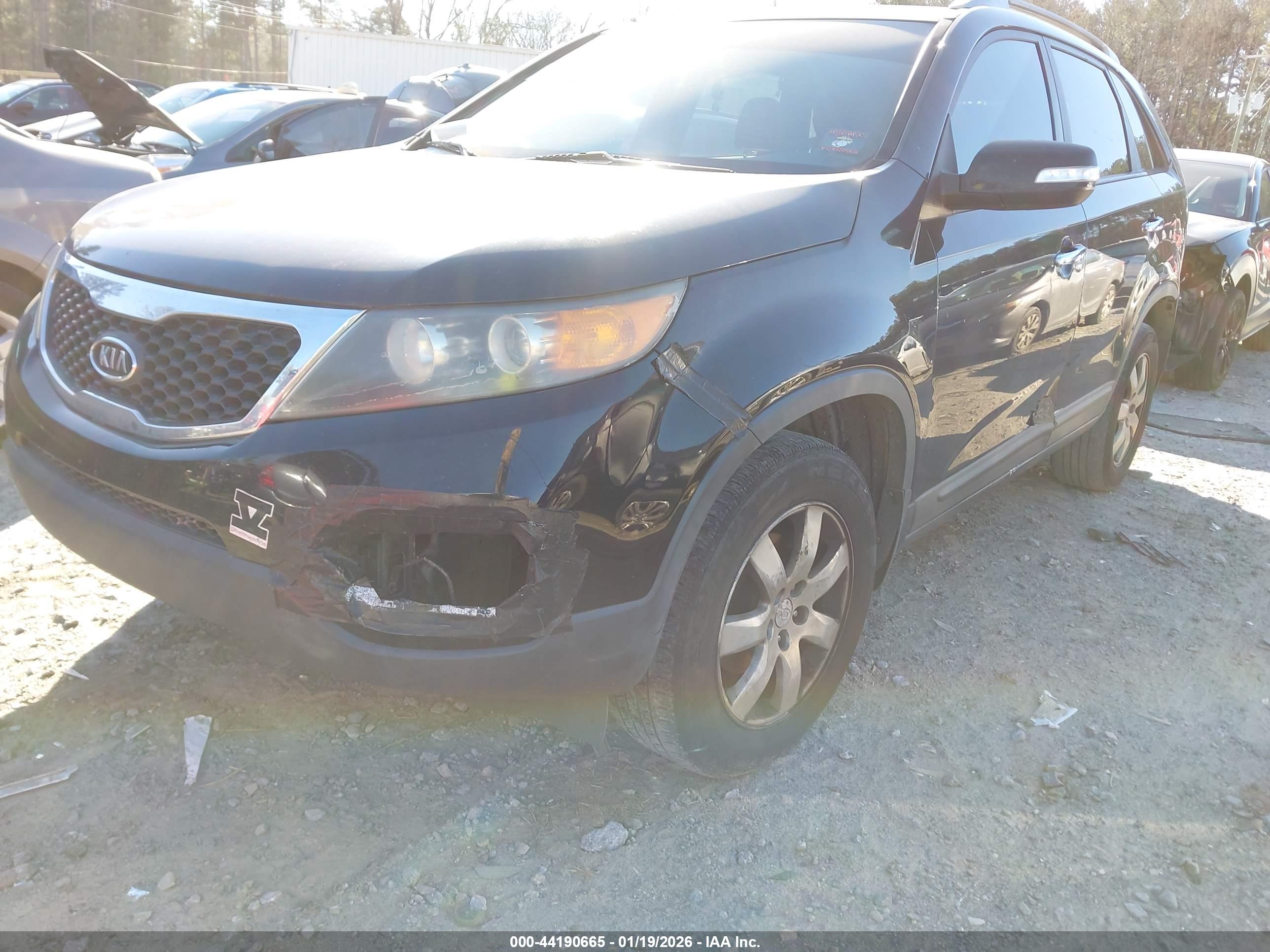 KIA SORENTO image 6