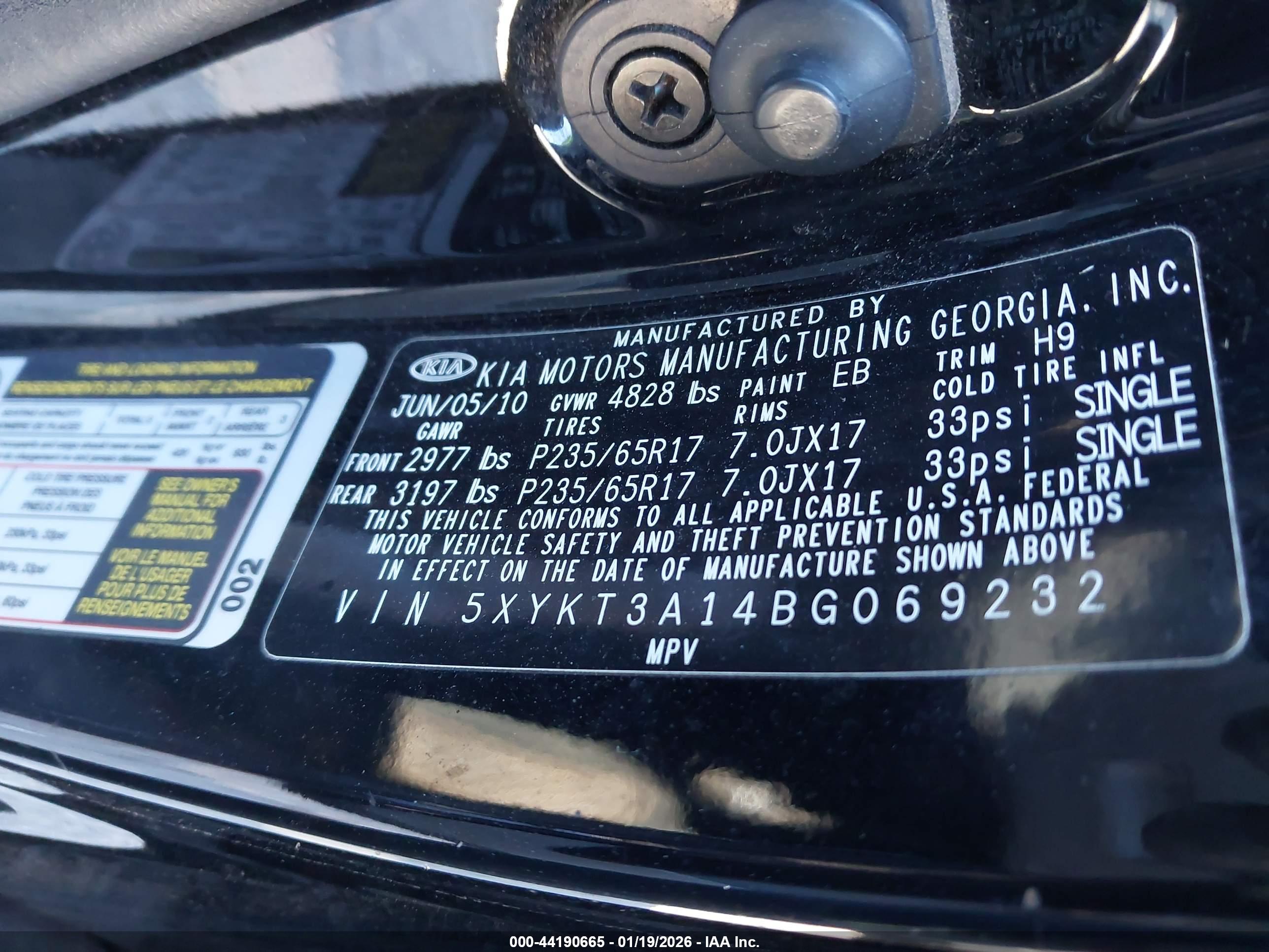 KIA SORENTO image 9