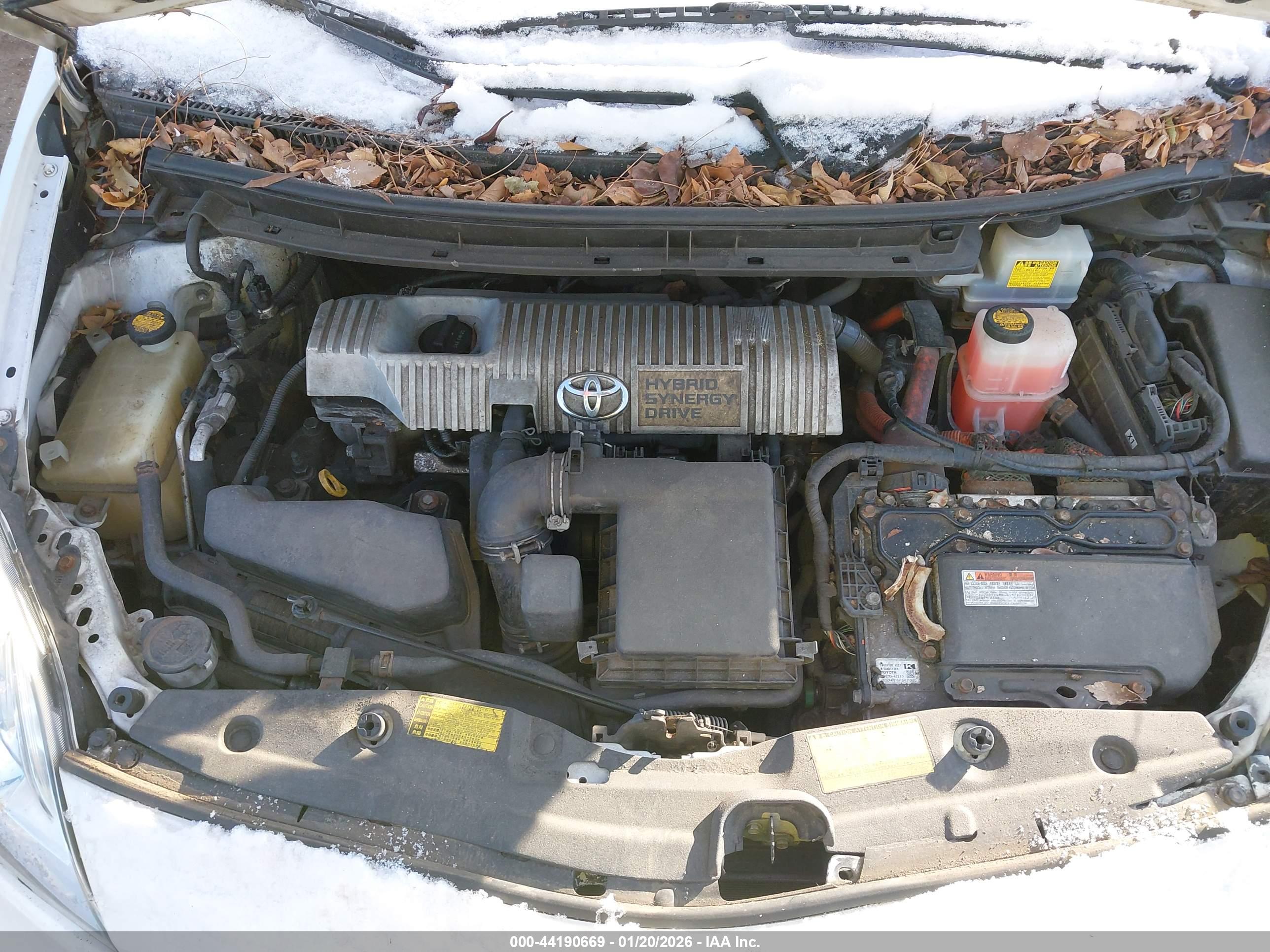 TOYOTA PRIUS image 10