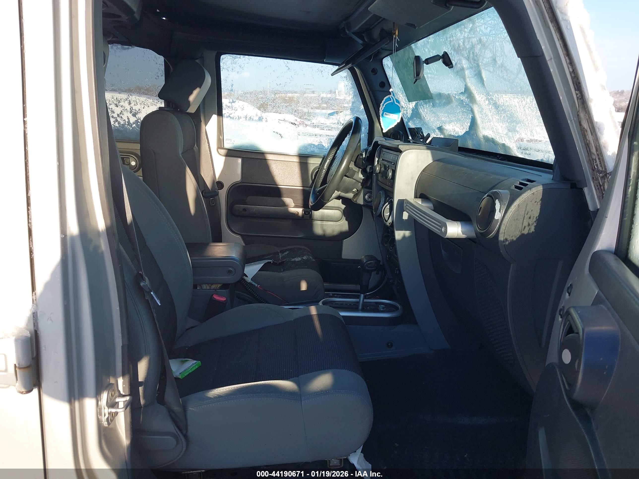 JEEP WRANGLER image 5