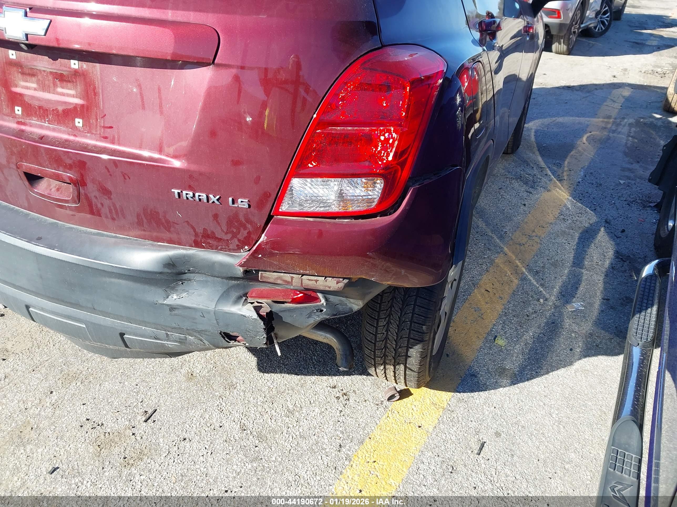 CHEVROLET TRAX image 6