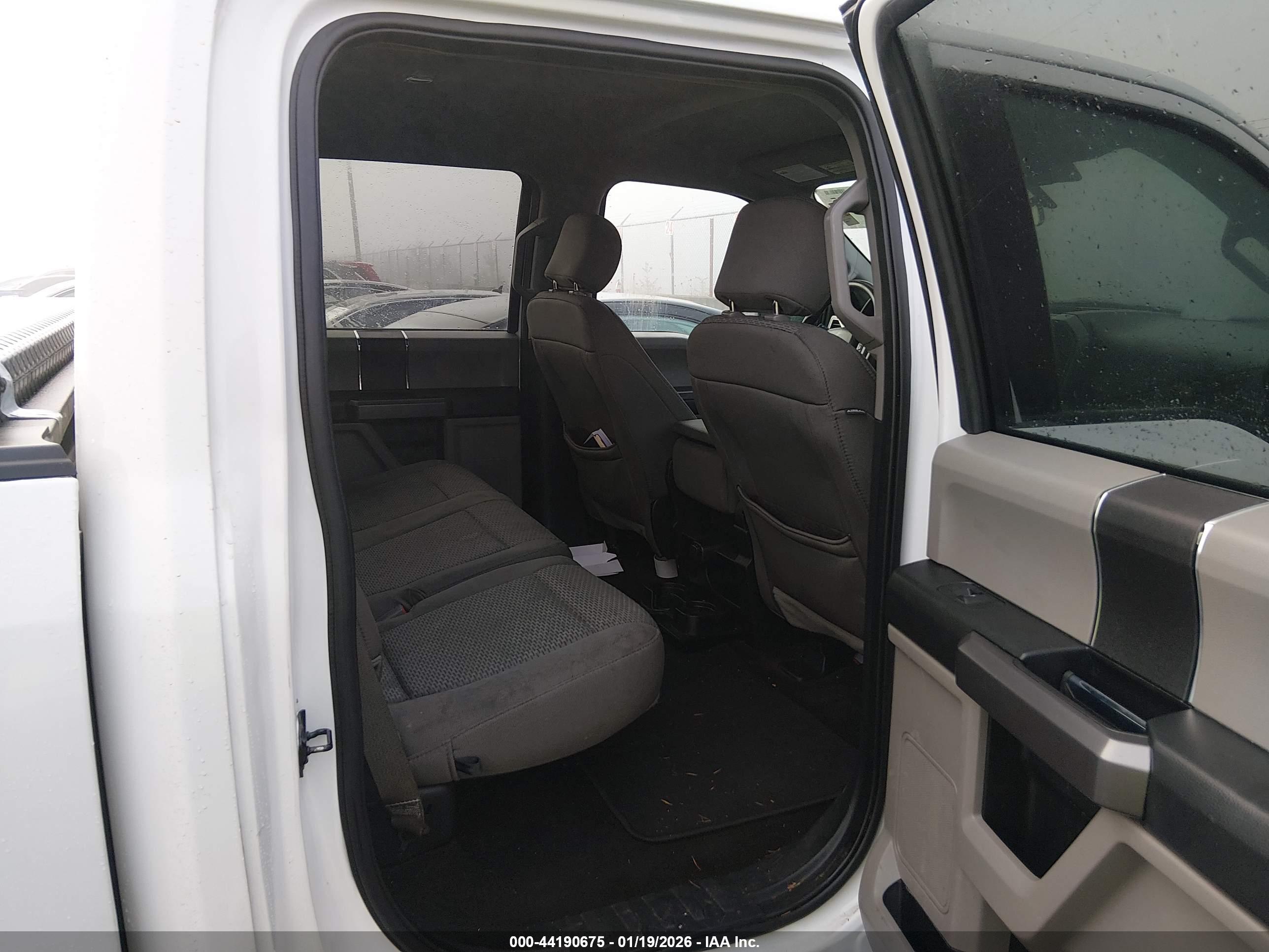 FORD F-150 image 8