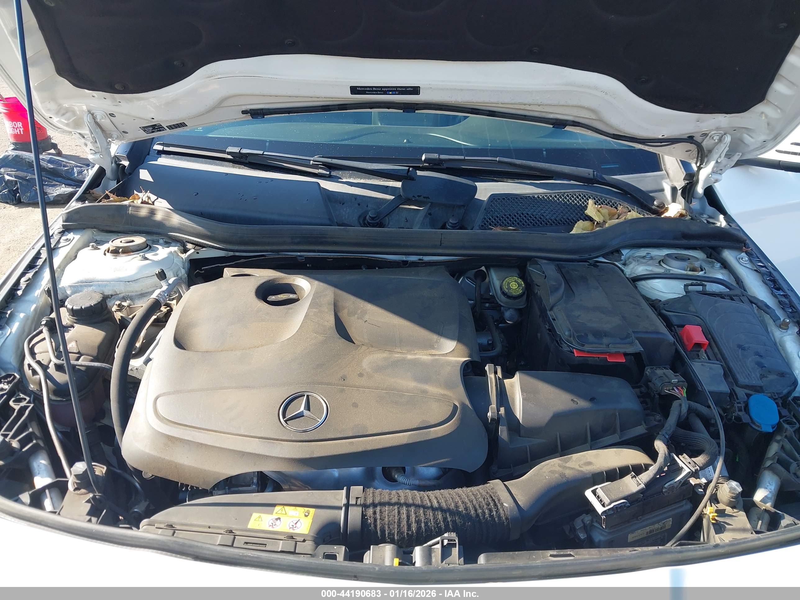 MERCEDES-BENZ CLA image 10