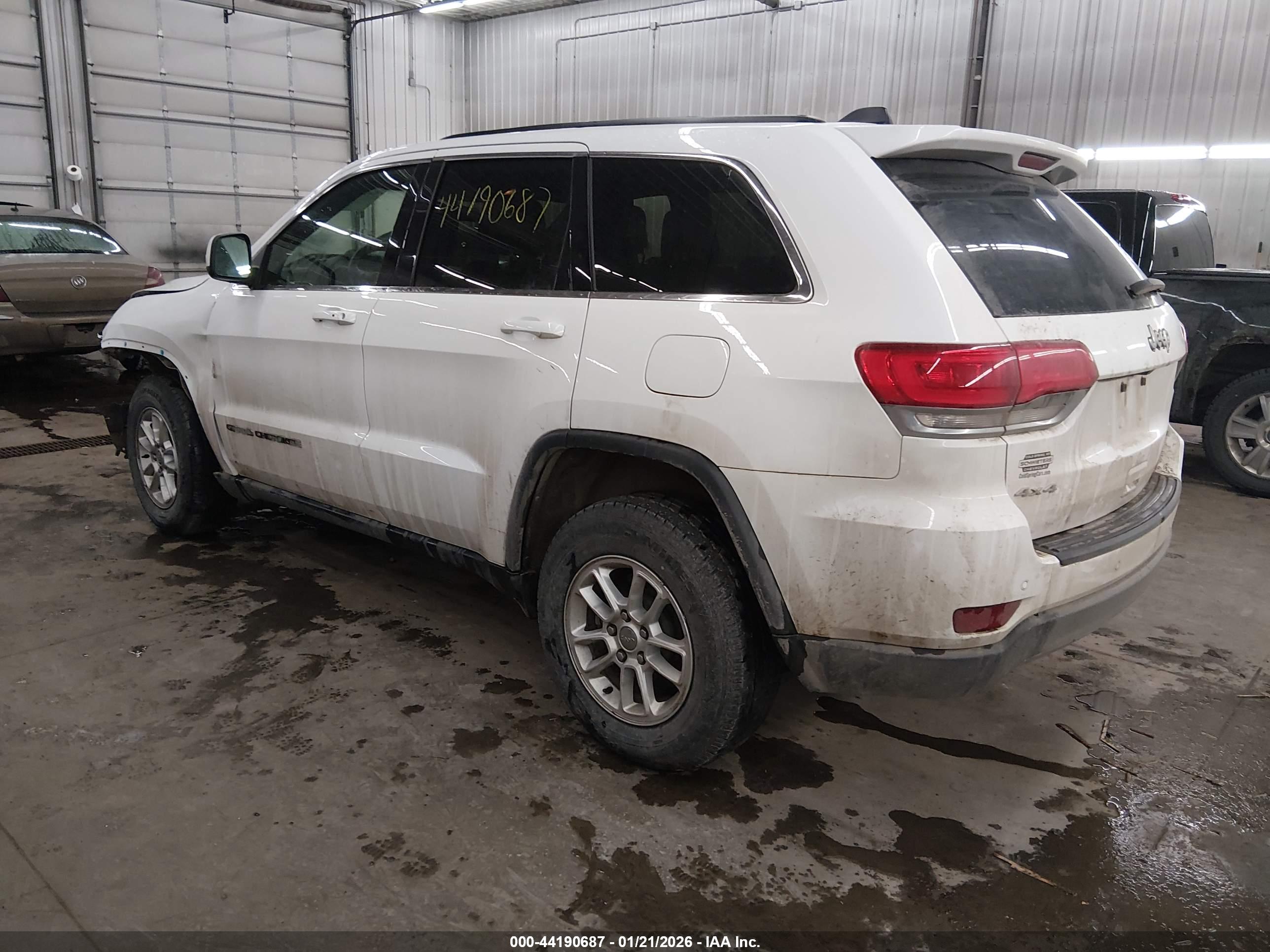 JEEP GRAND image 3