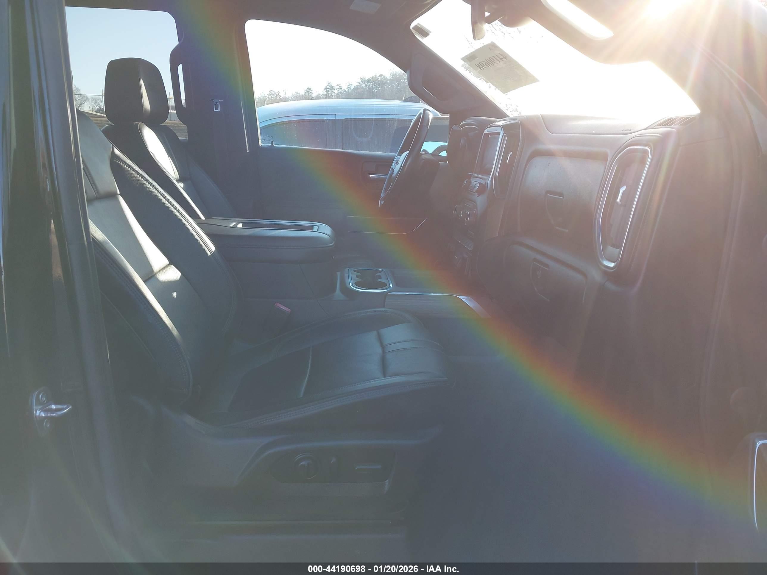 CHEVROLET SILVERADO image 5