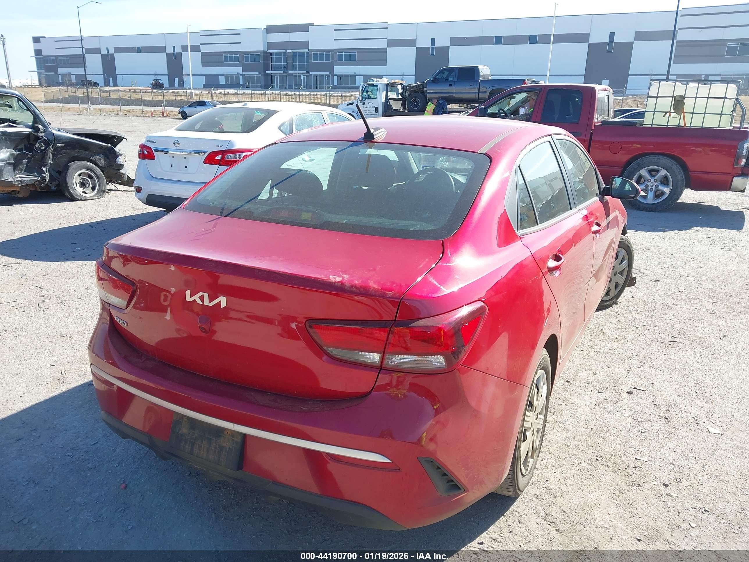 KIA RIO image 4