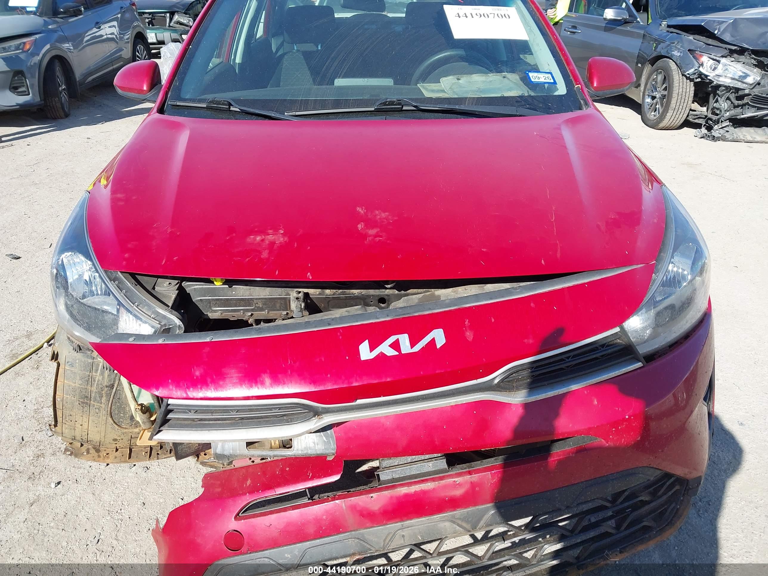 KIA RIO image 6