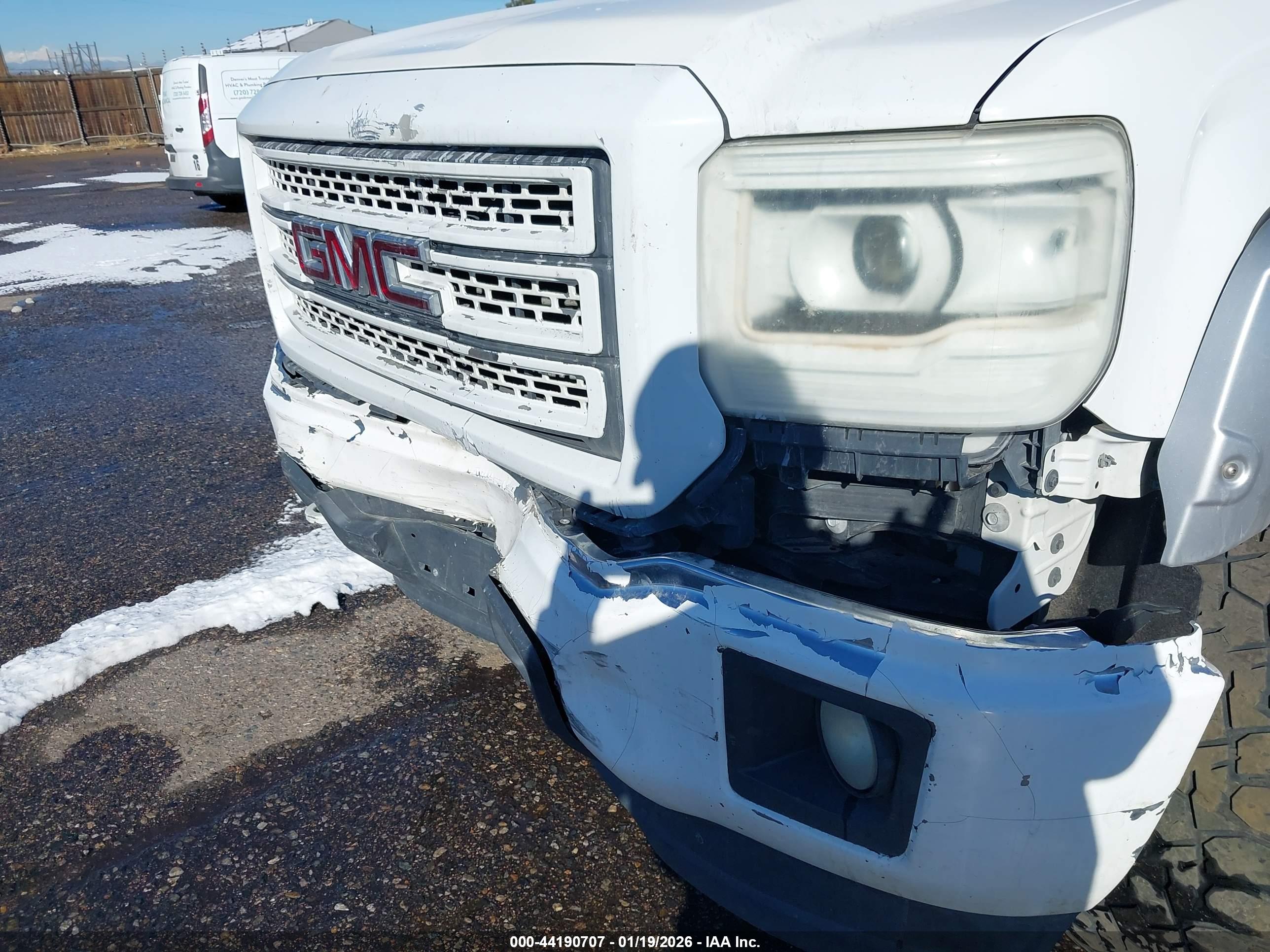 GMC SIERRA image 6