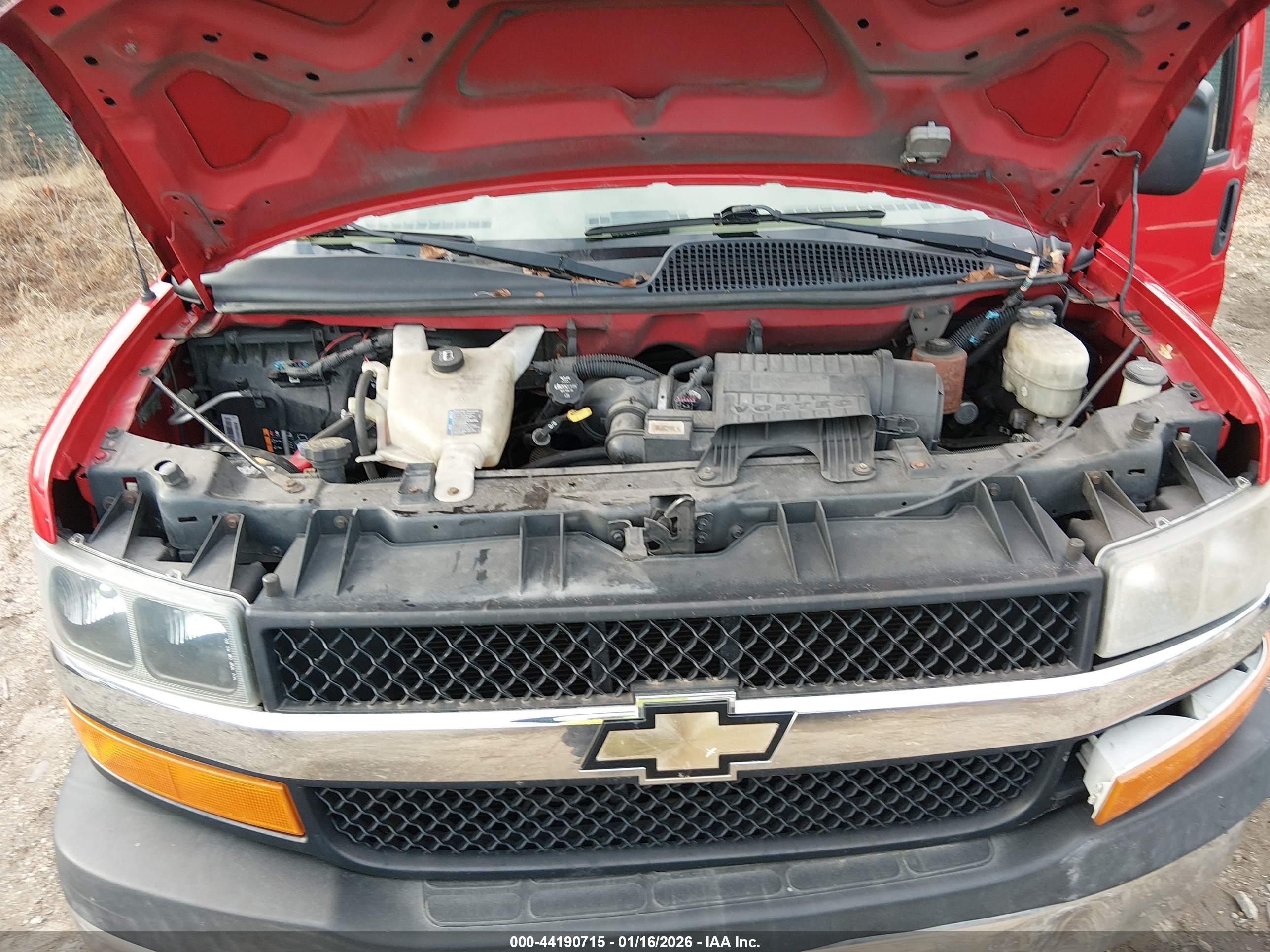 CHEVROLET EXPRESS image 10