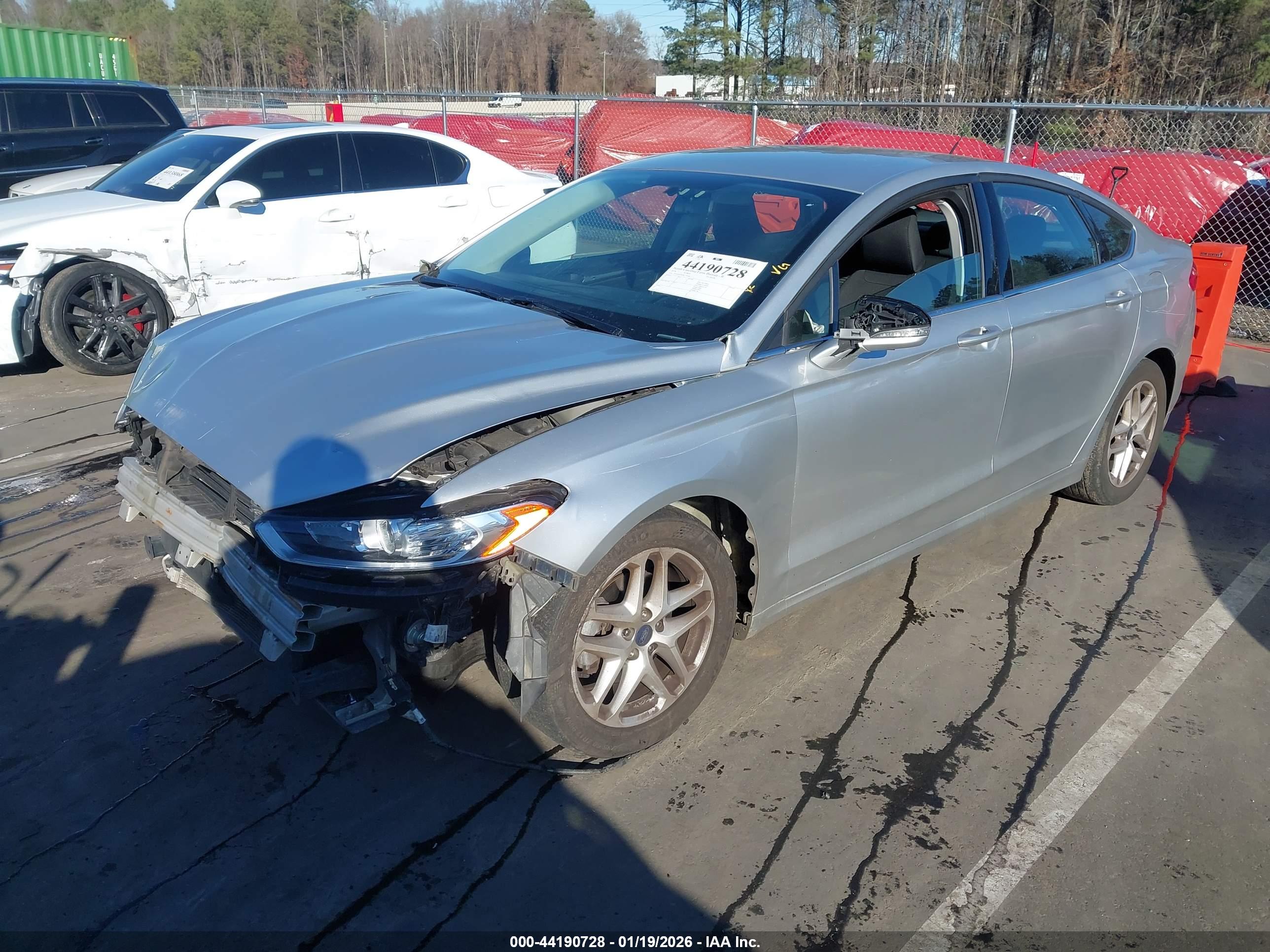 FORD FUSION image 2