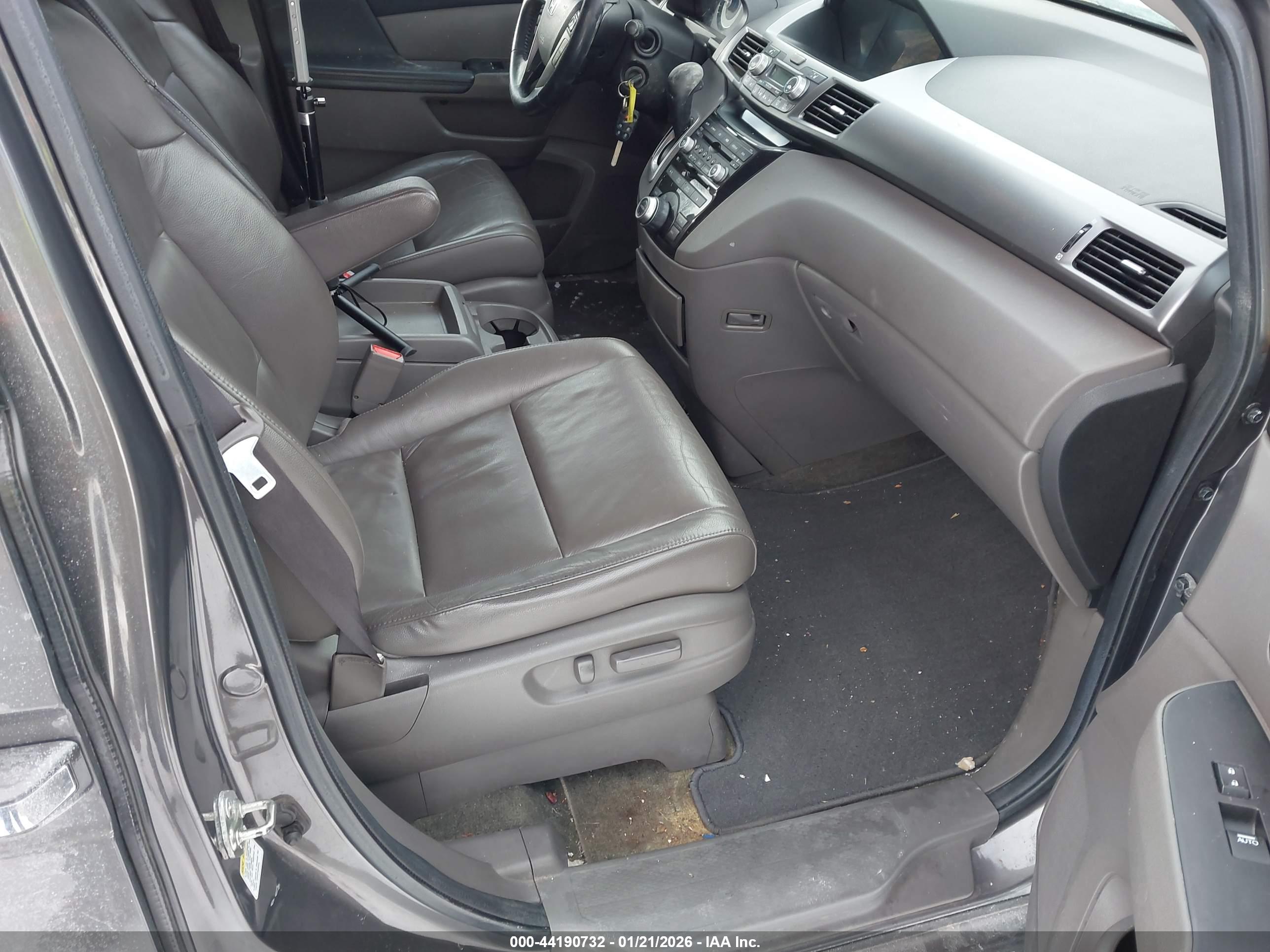 HONDA ODYSSEY image 5