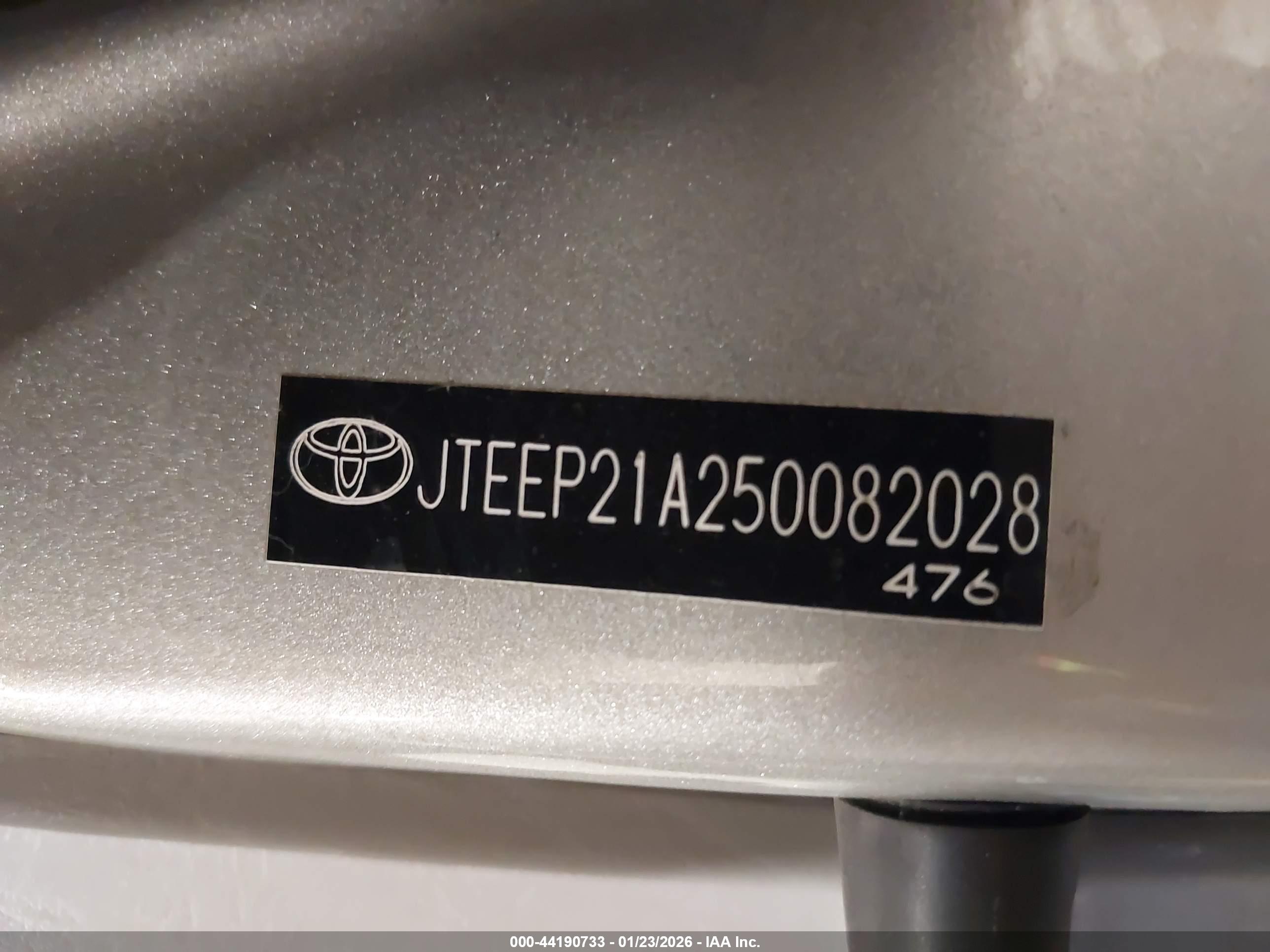 TOYOTA HIGHLANDER image 9