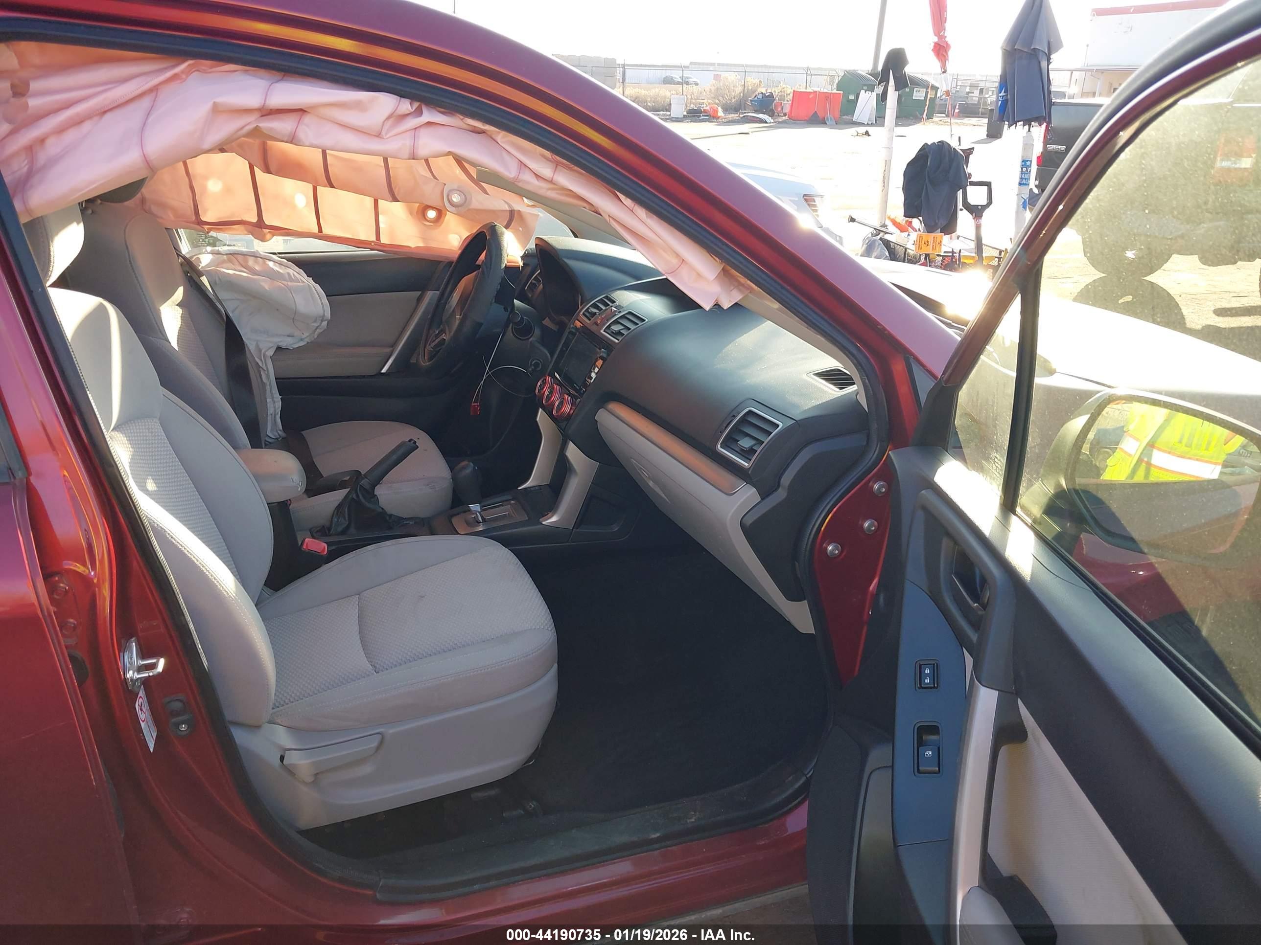 SUBARU FORESTER image 5