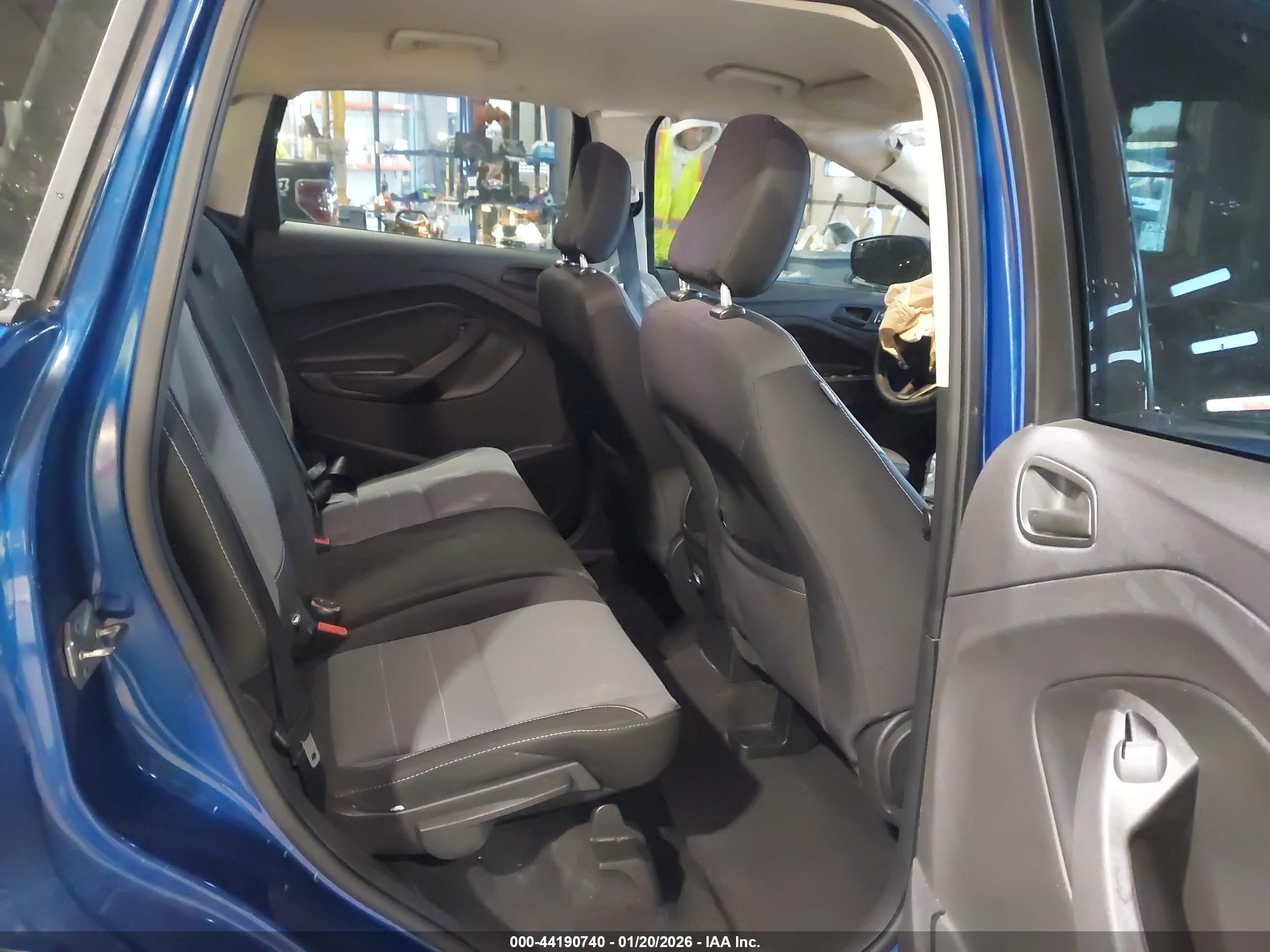 FORD ESCAPE image 8