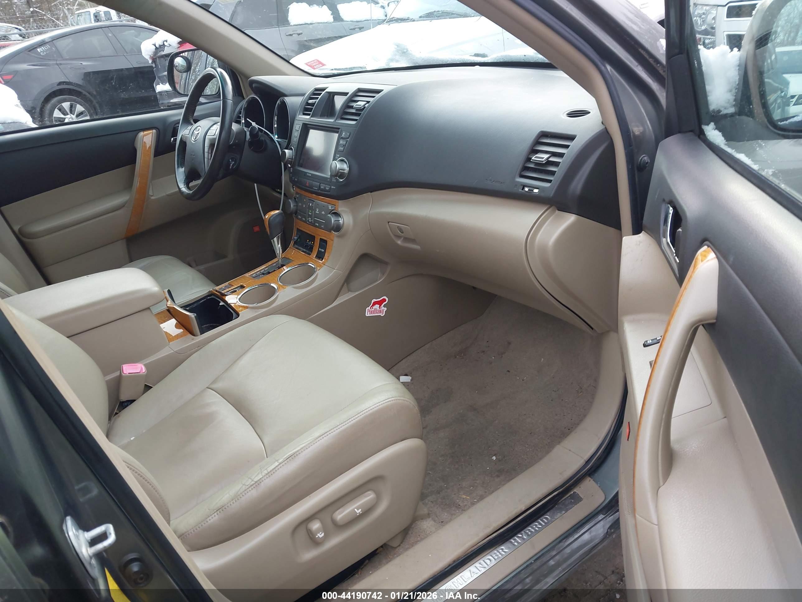 TOYOTA HIGHLANDER image 5