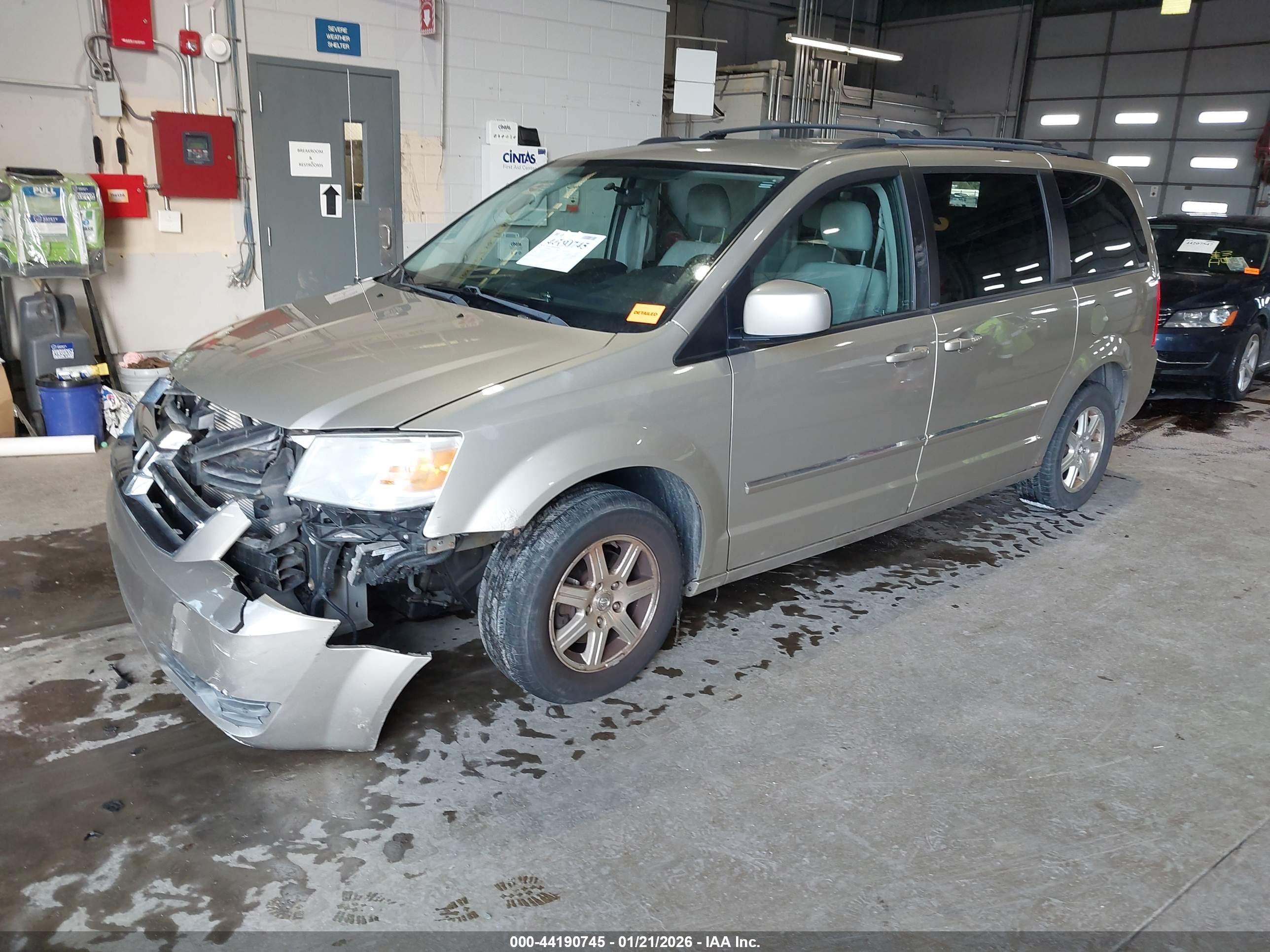 DODGE GRAND image 2