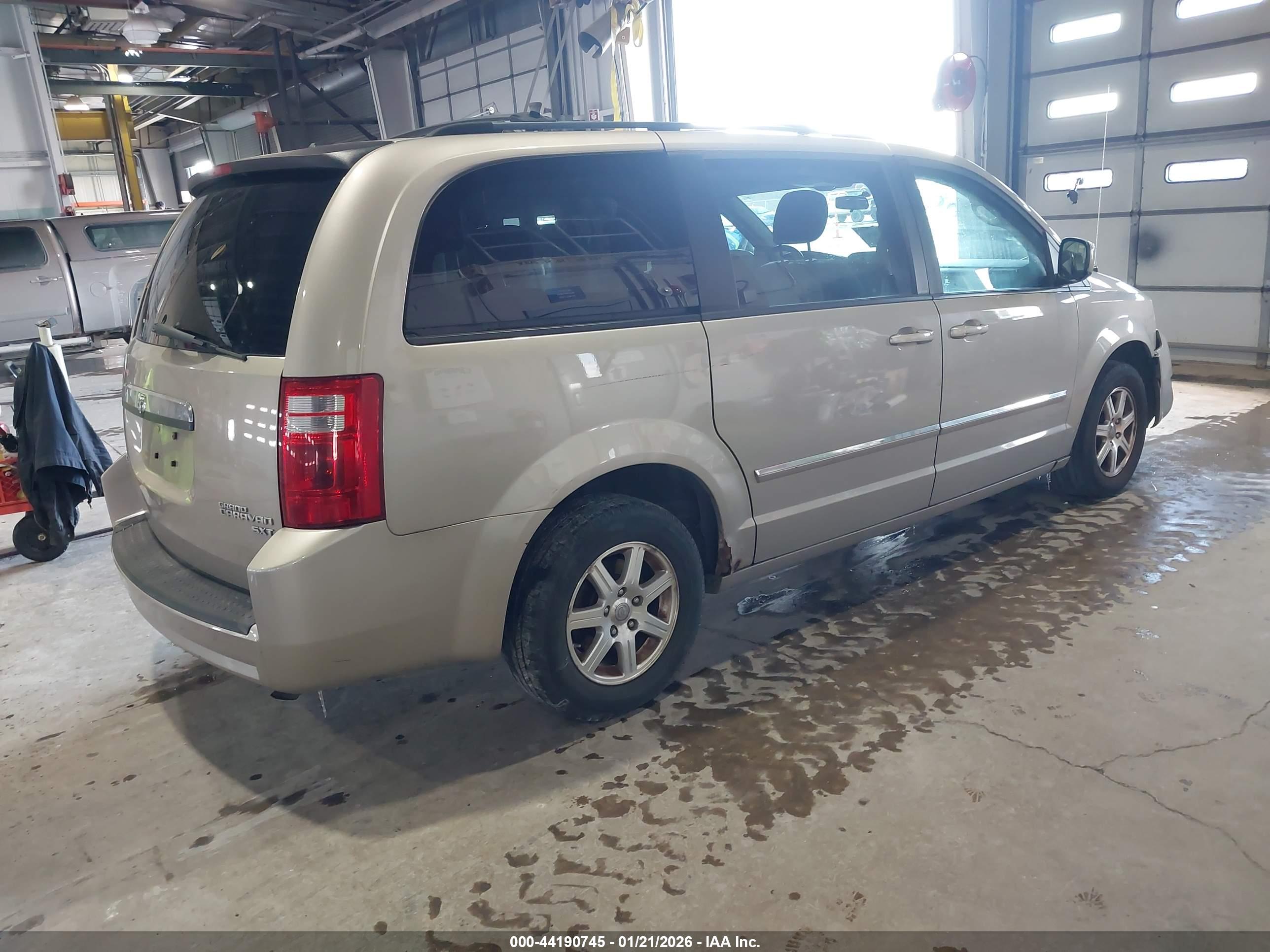 DODGE GRAND image 4