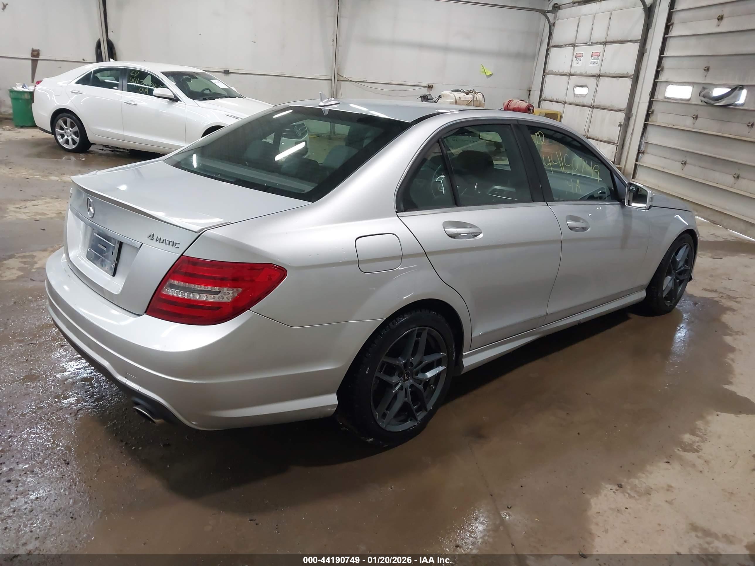 MERCEDES-BENZ C image 4