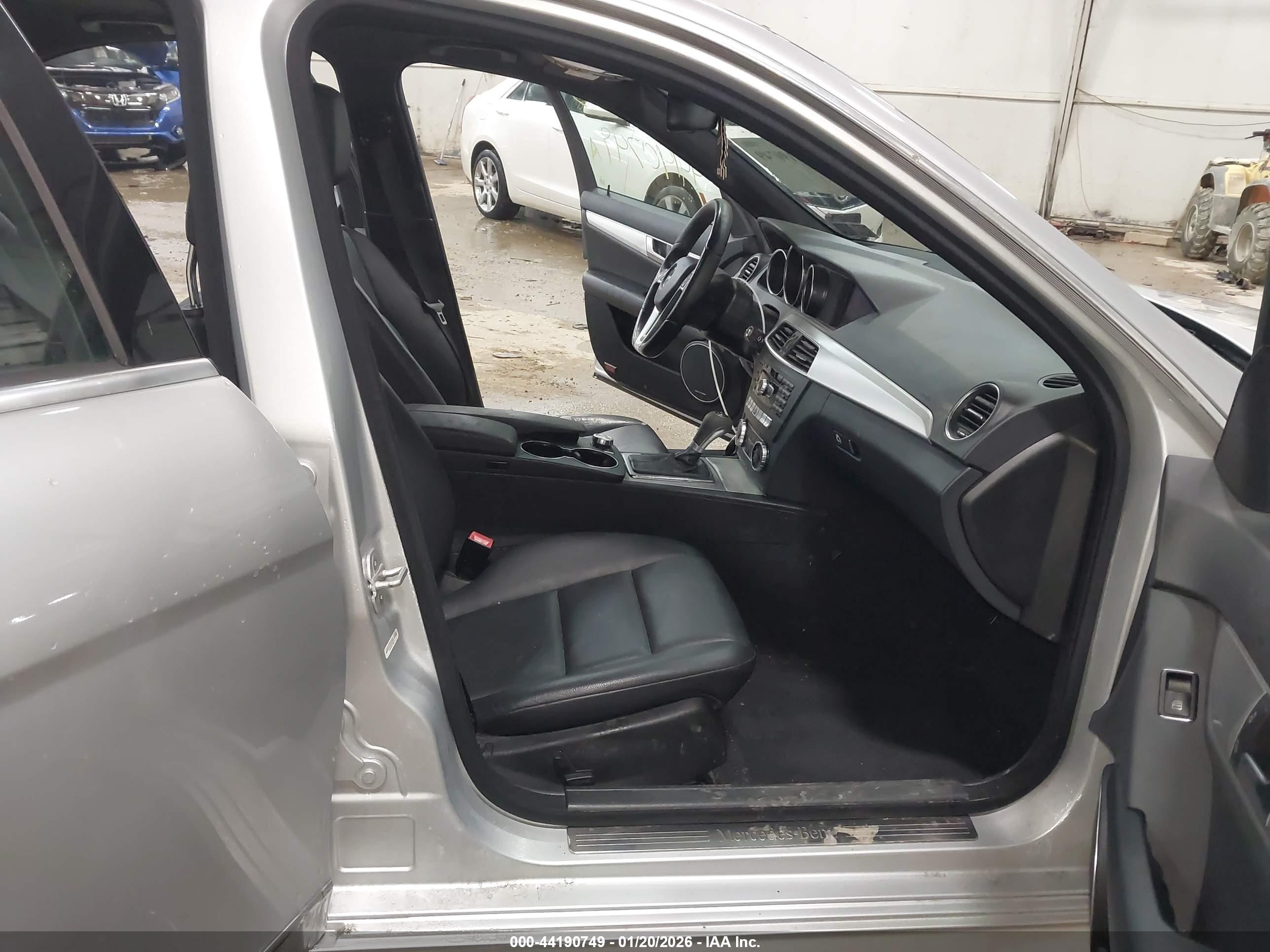 MERCEDES-BENZ C image 5