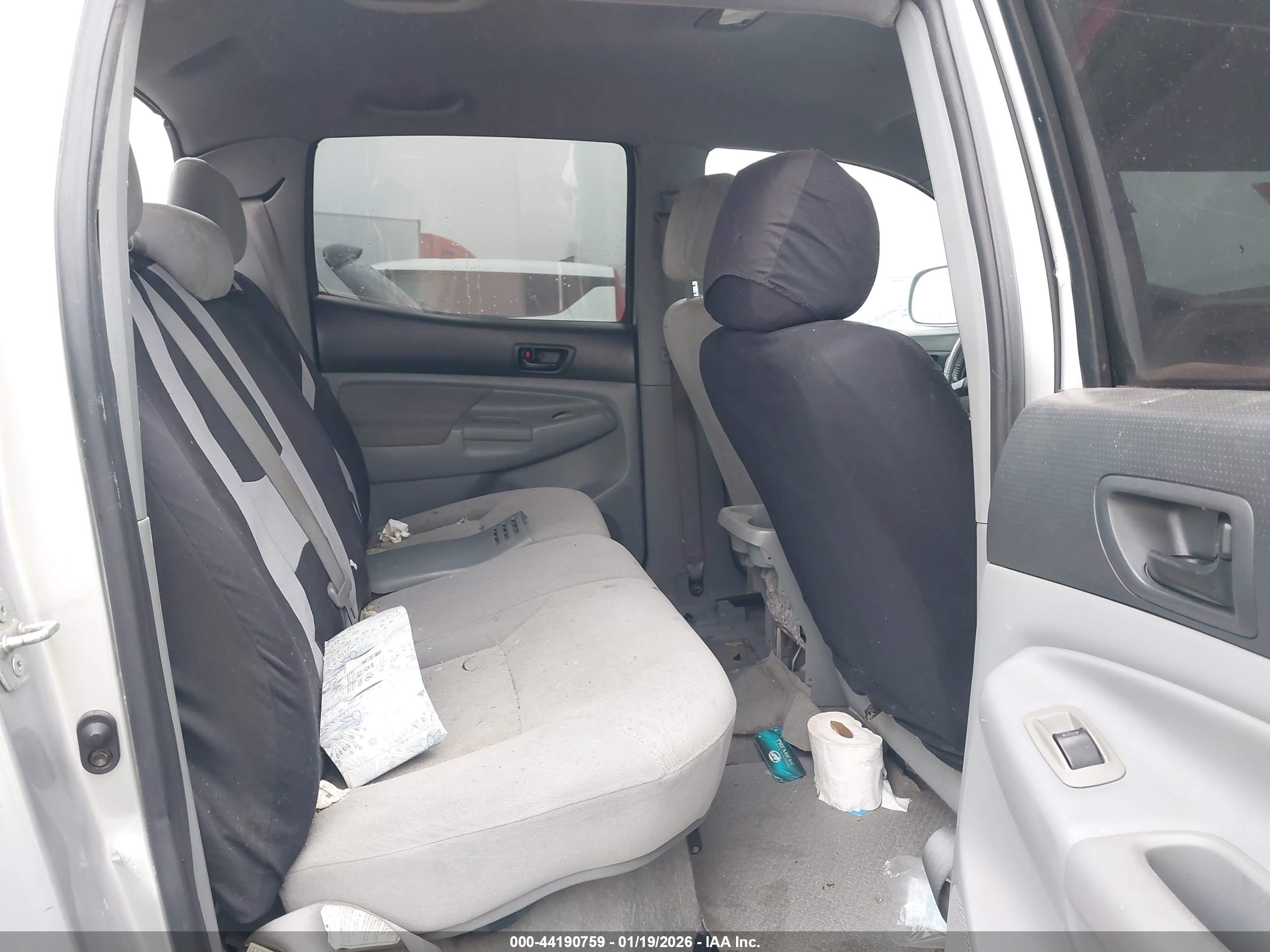 TOYOTA TACOMA image 8