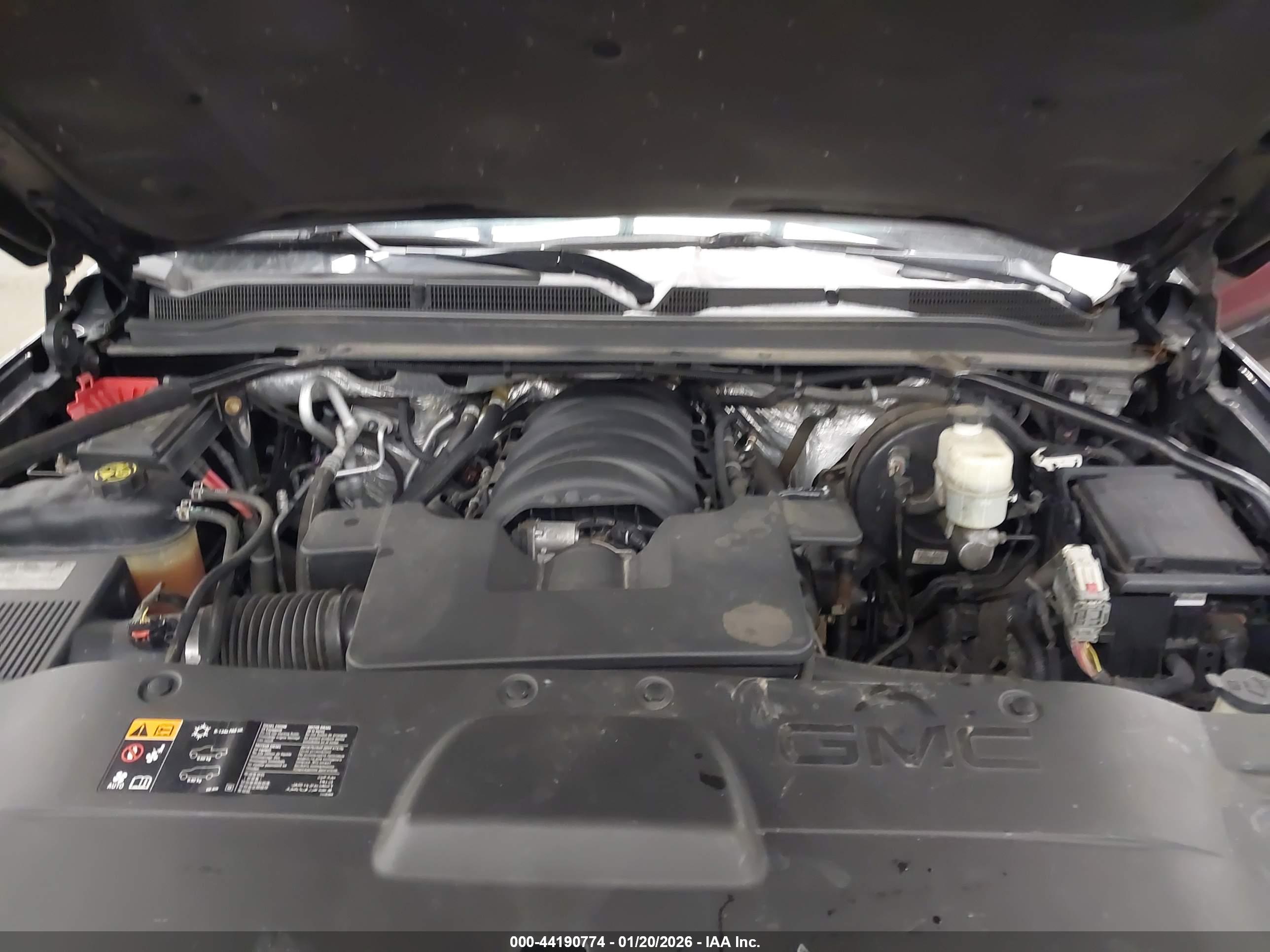 GMC YUKON image 10