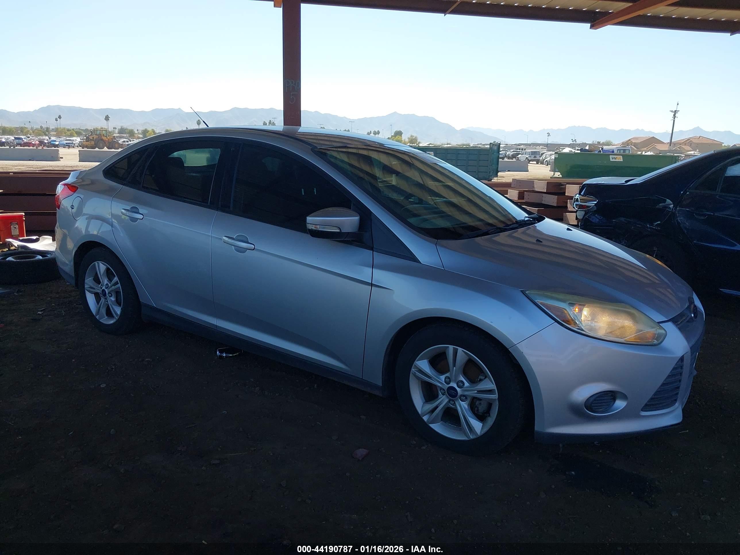 FORD FOCUS image 3