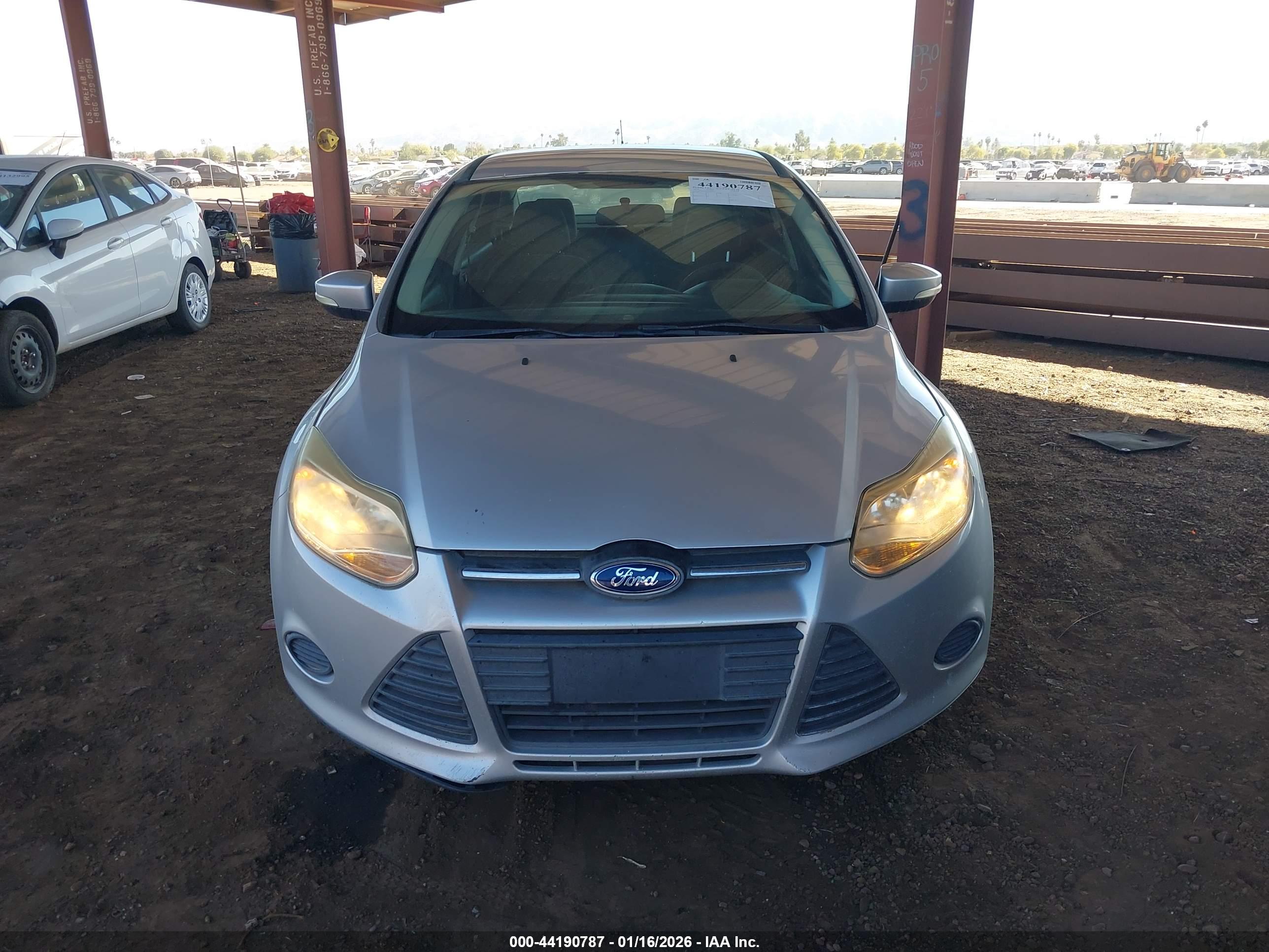 FORD FOCUS image 6