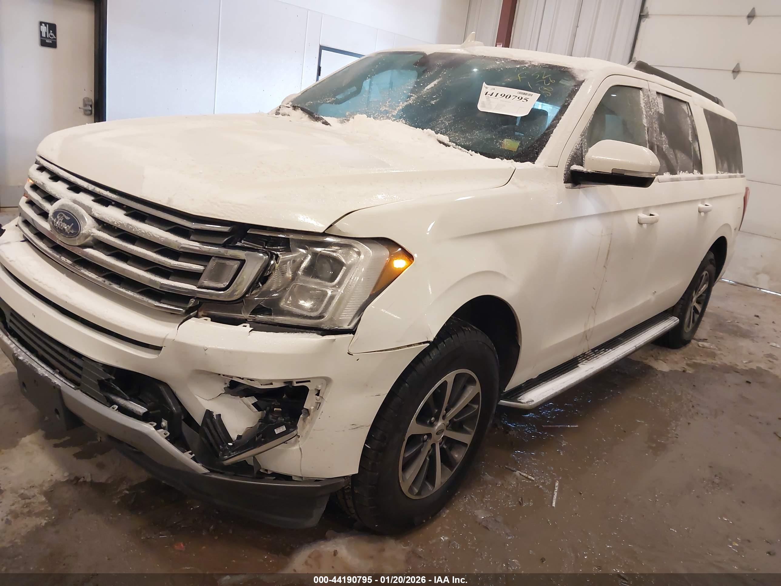 FORD EXPEDITION image 2