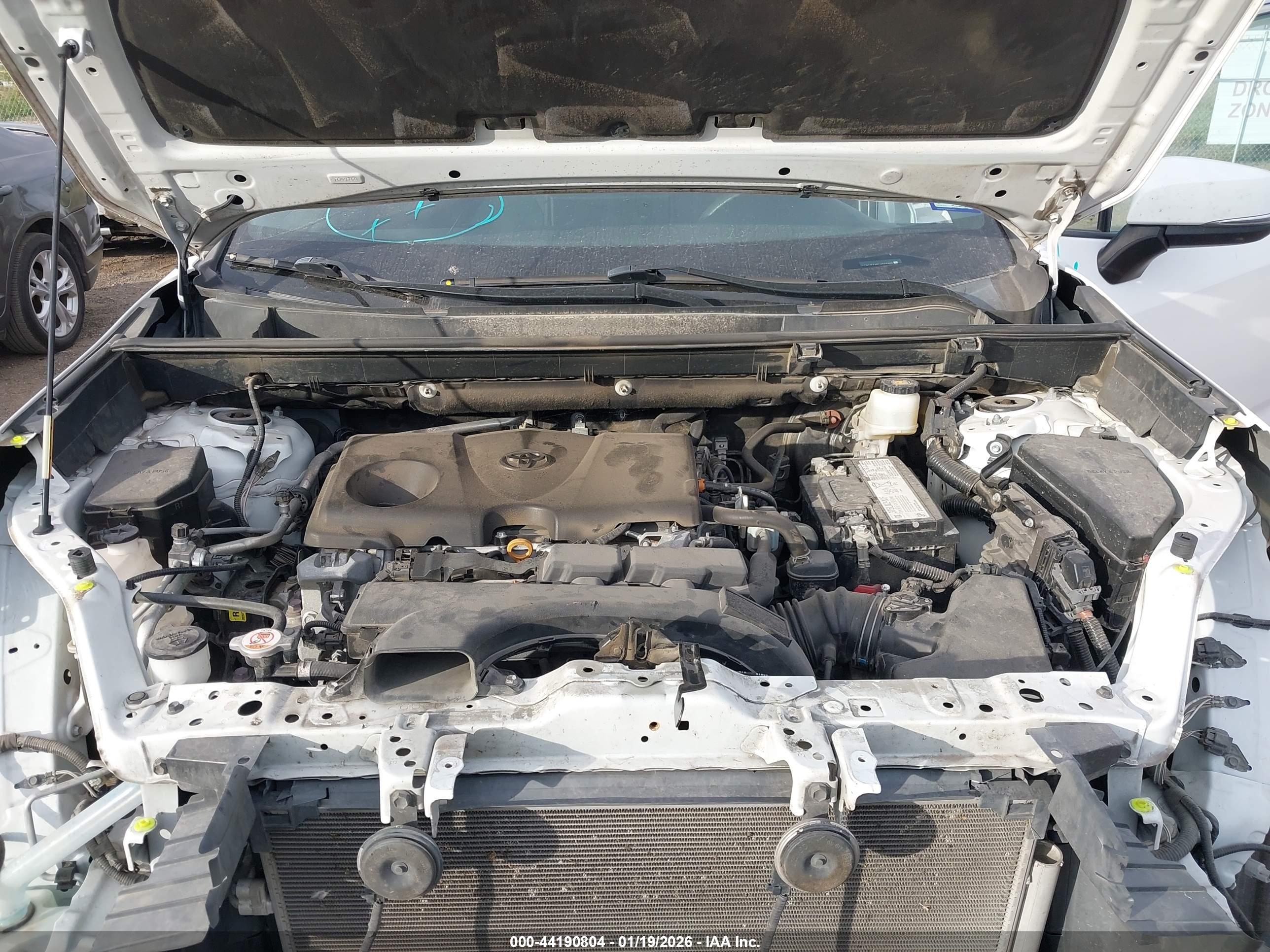 TOYOTA RAV4 image 10