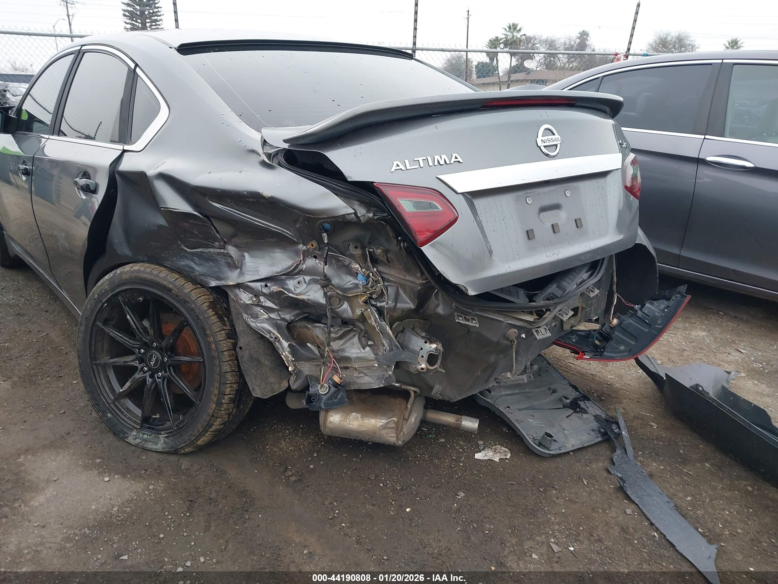 NISSAN ALTIMA image 6