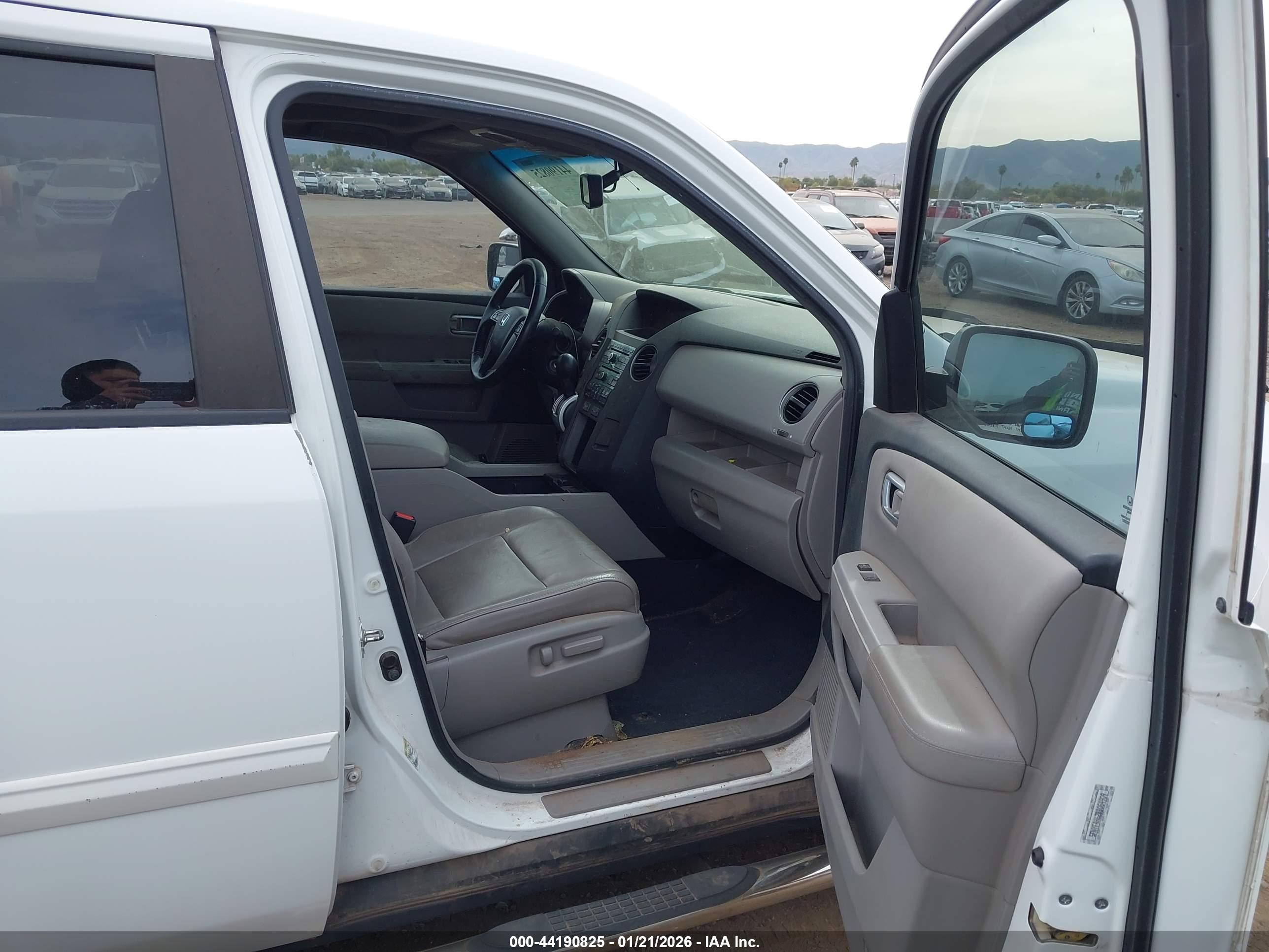 HONDA PILOT image 5