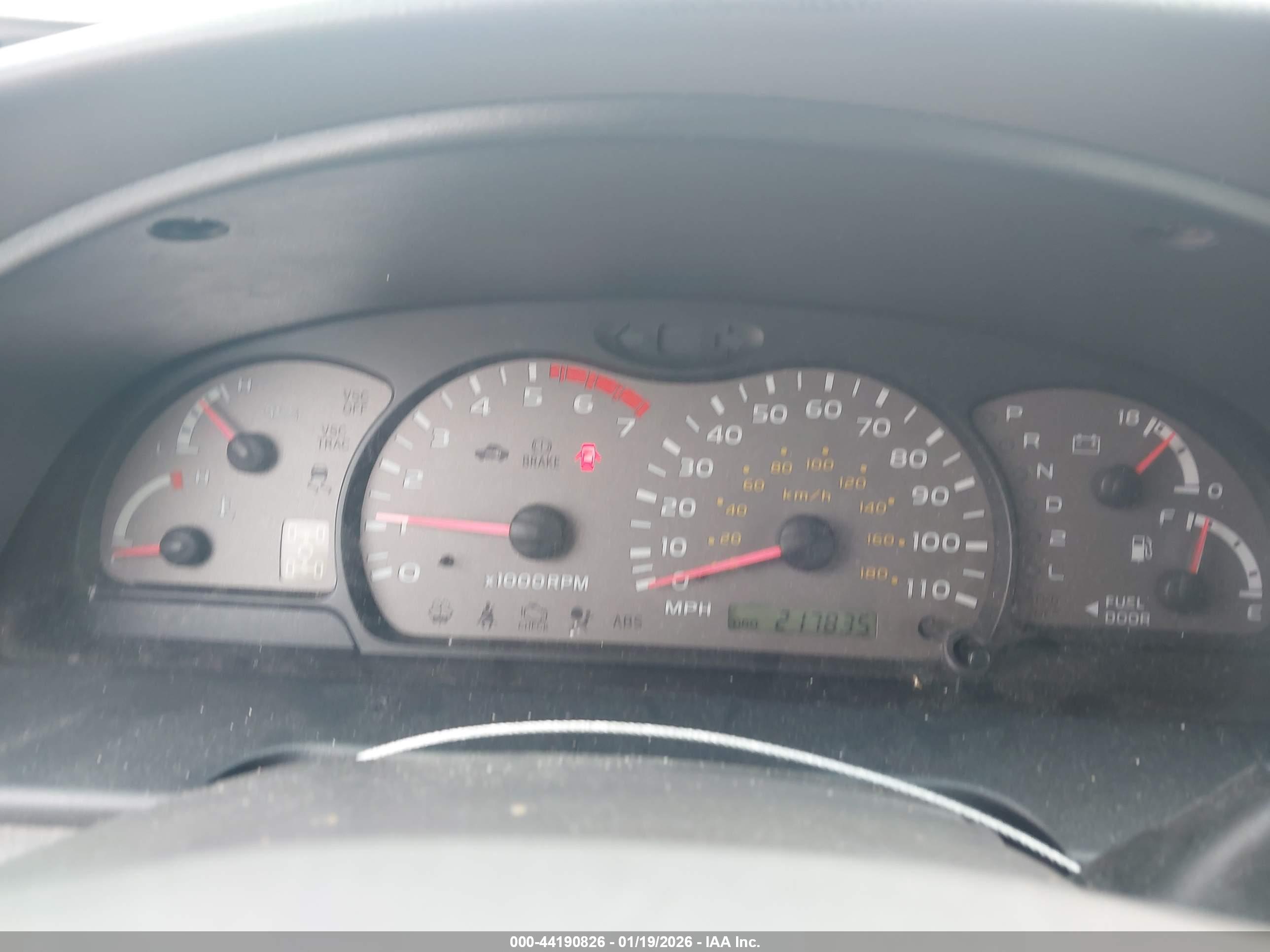 TOYOTA SEQUOIA image 7
