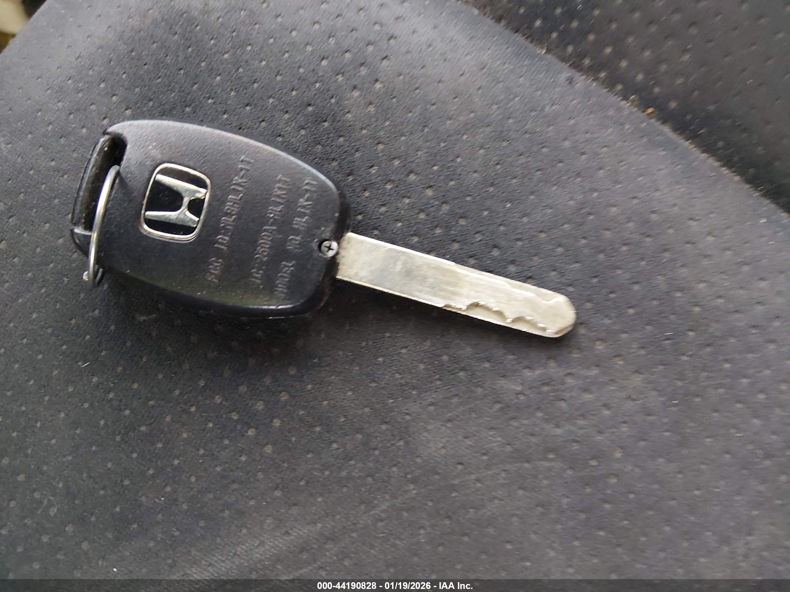 HONDA CR-V image 11