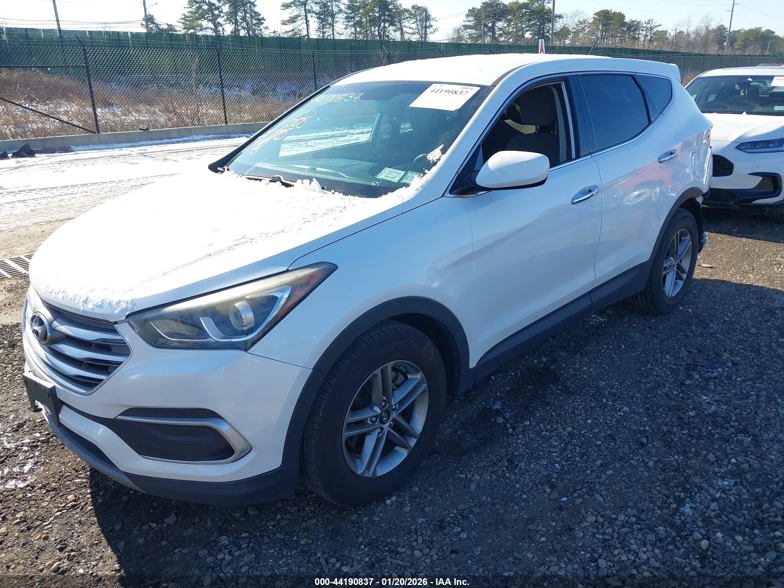 HYUNDAI SANTA image 2
