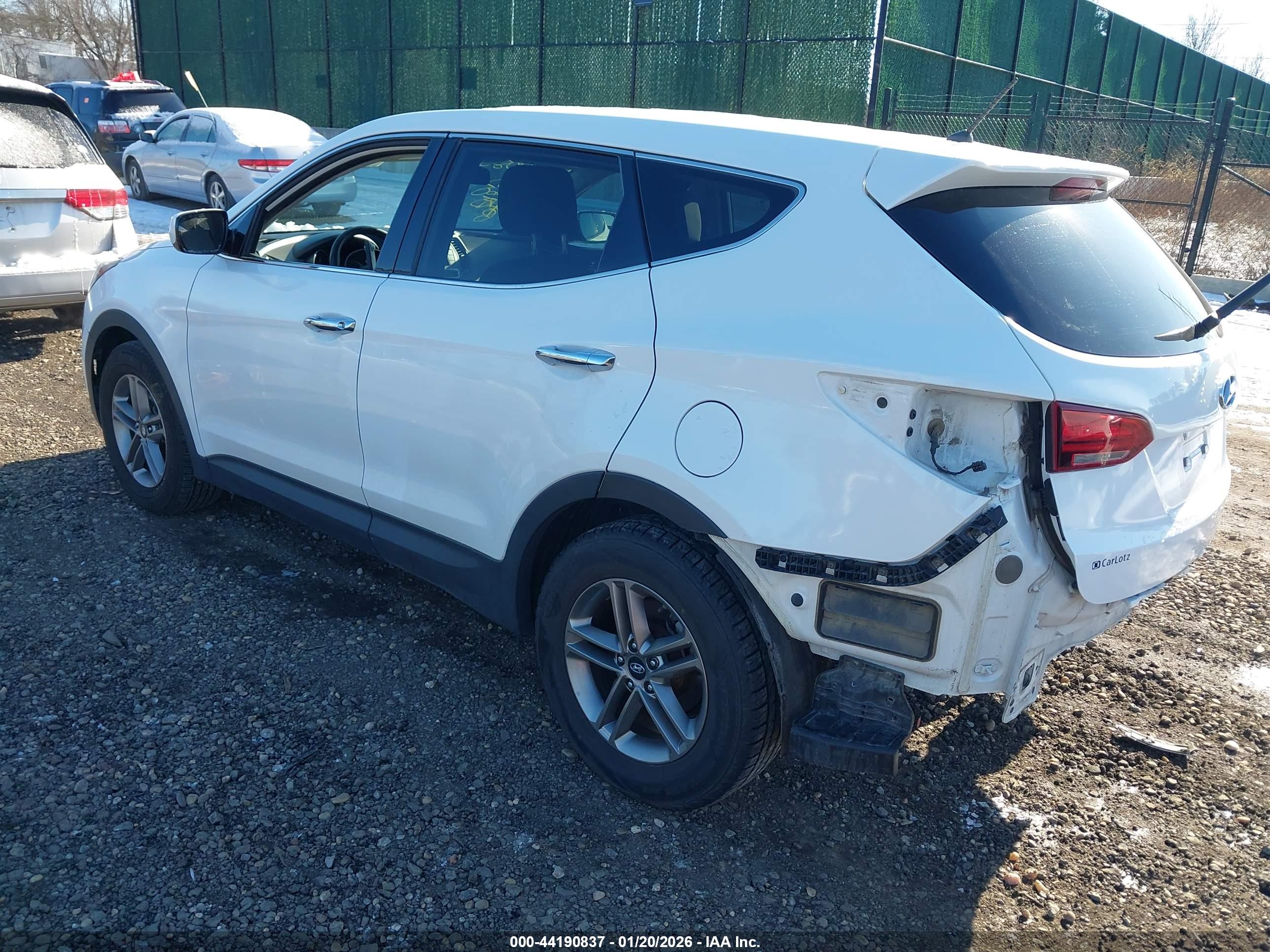 HYUNDAI SANTA image 3