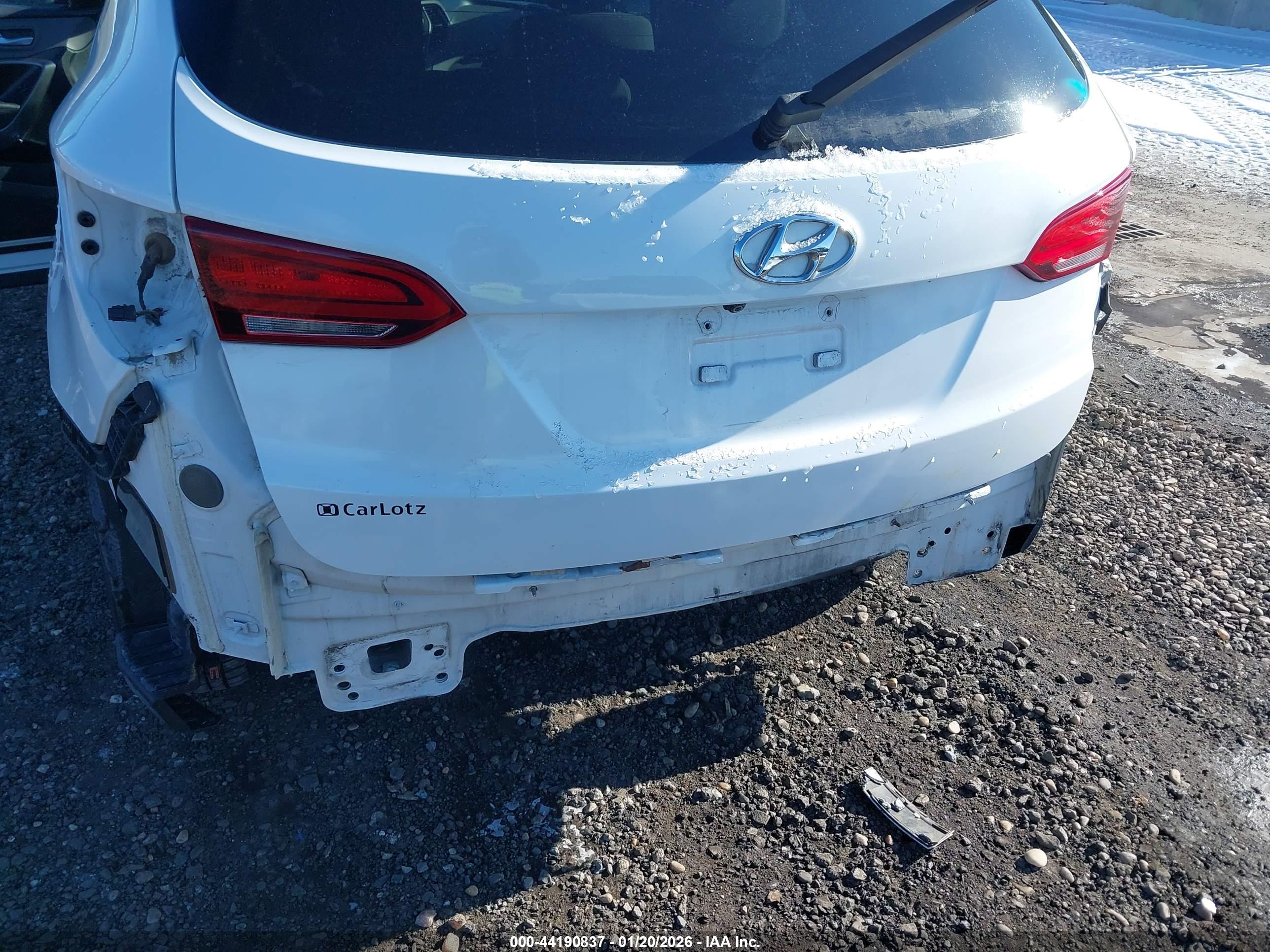 HYUNDAI SANTA image 6