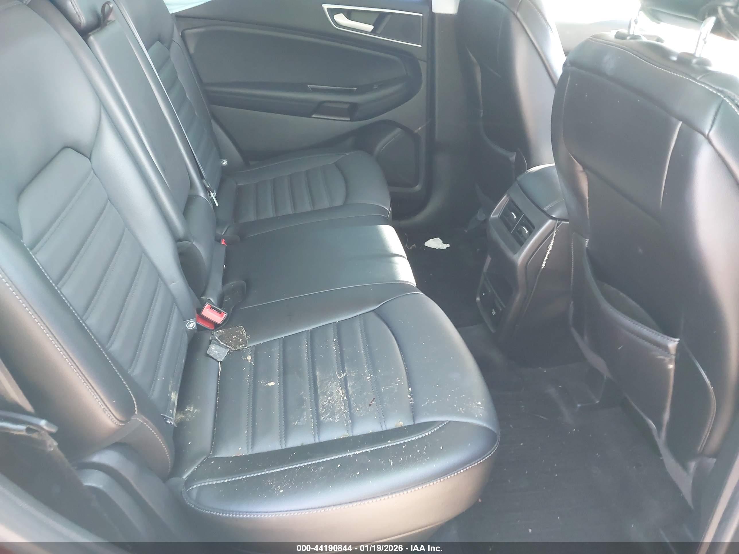 FORD EDGE image 8