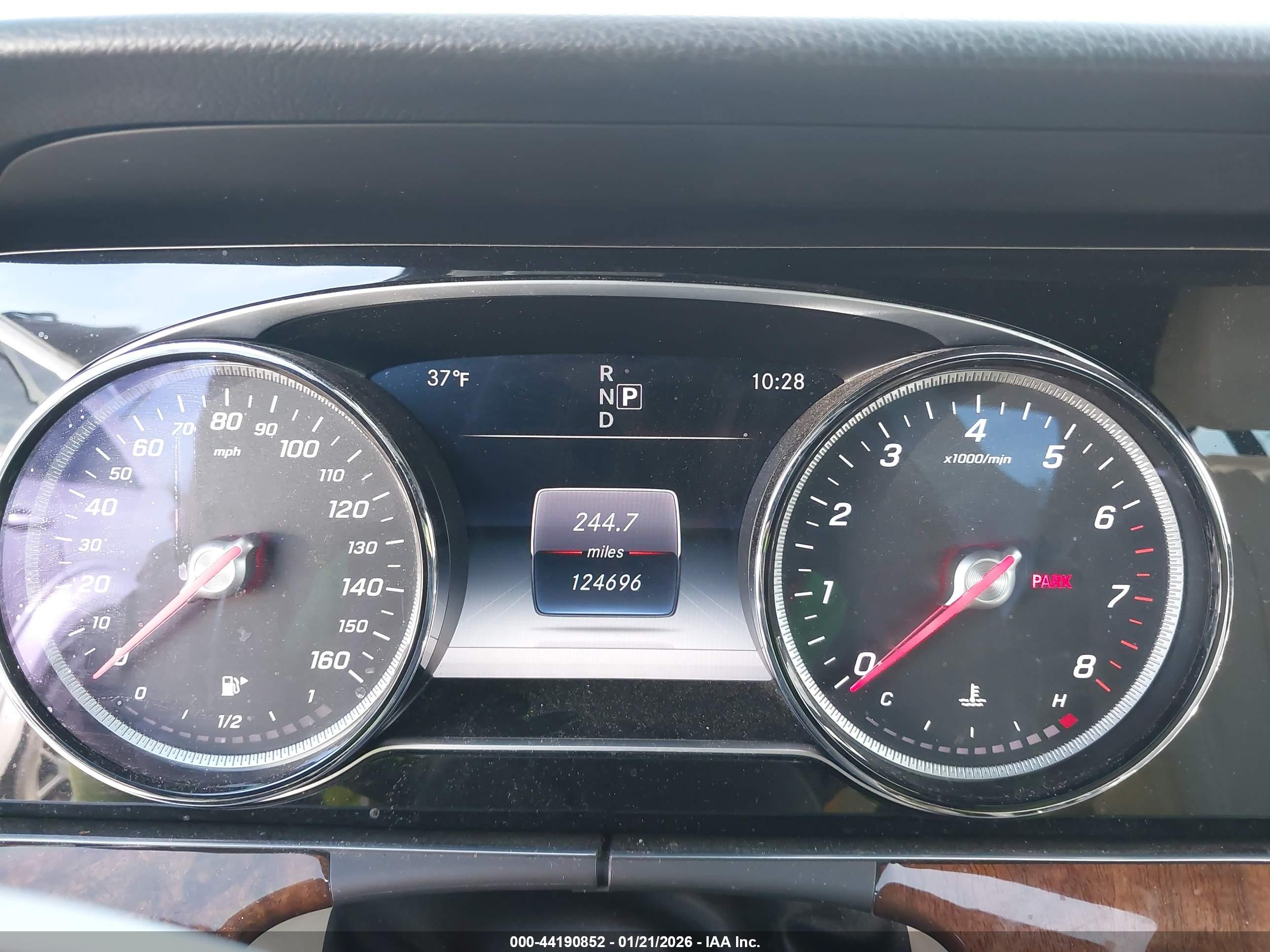 MERCEDES-BENZ E image 7