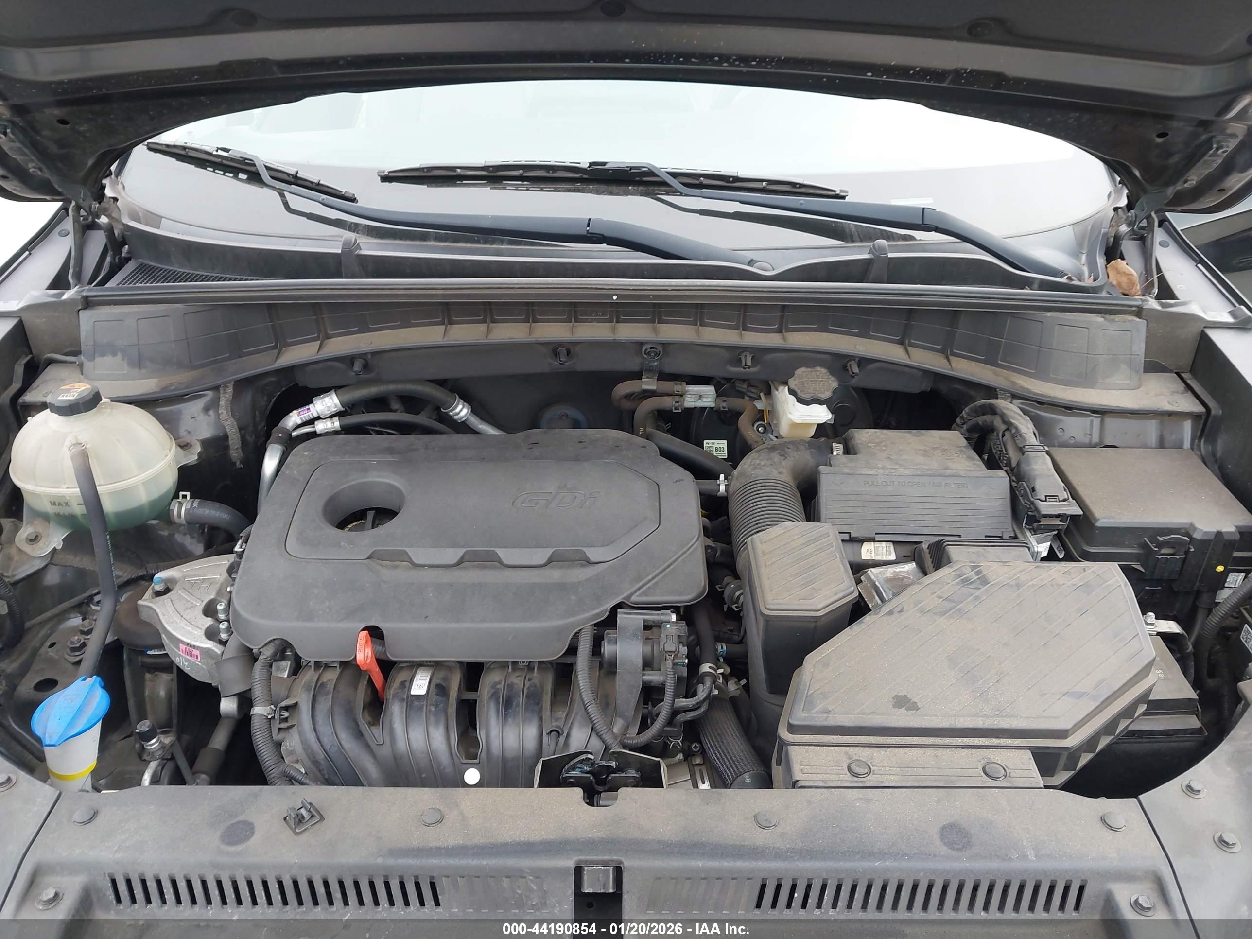 HYUNDAI TUCSON image 10